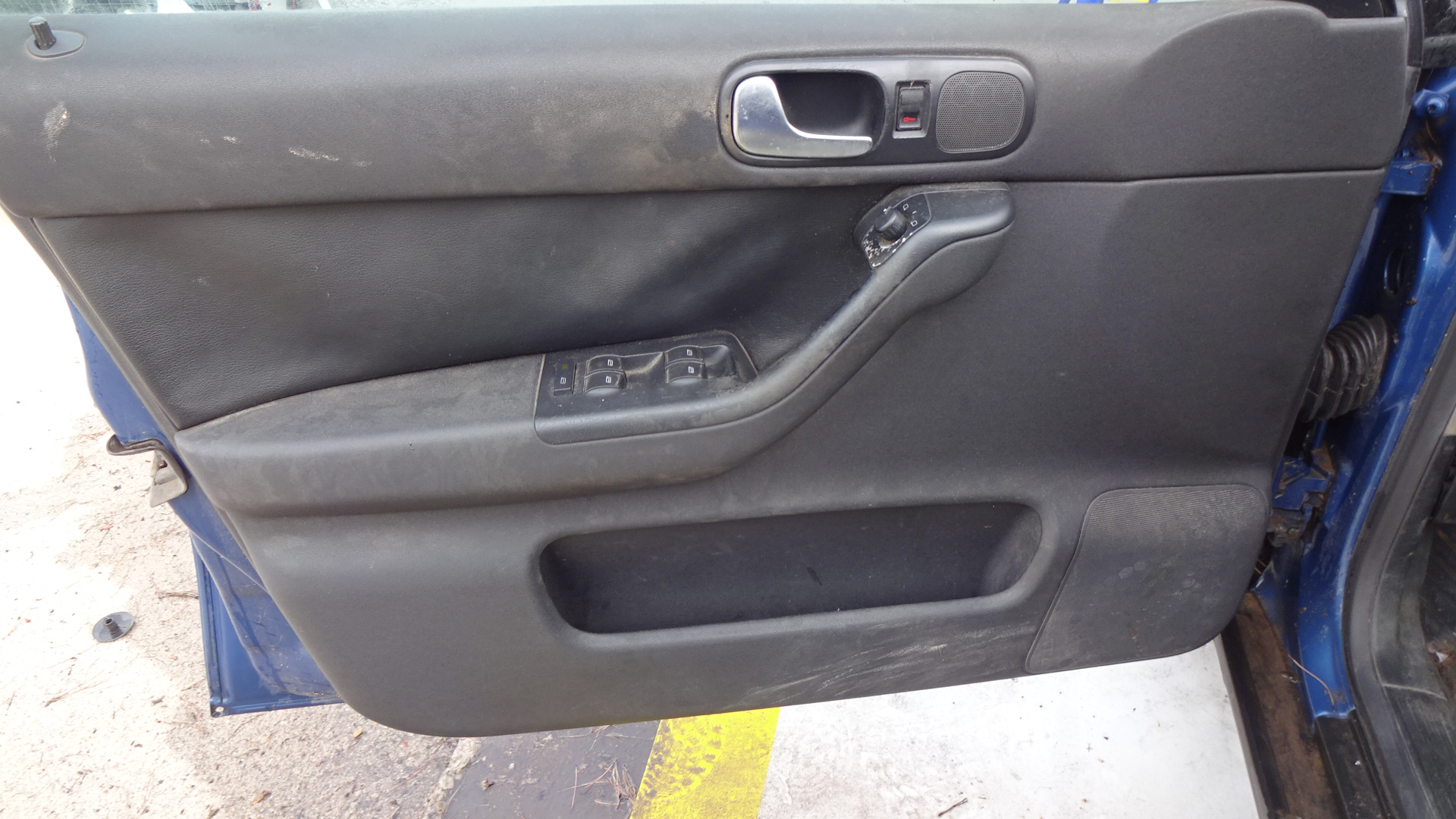 Διακόπτης Παραθύρων Audi A3 ’02 Προσφορά.