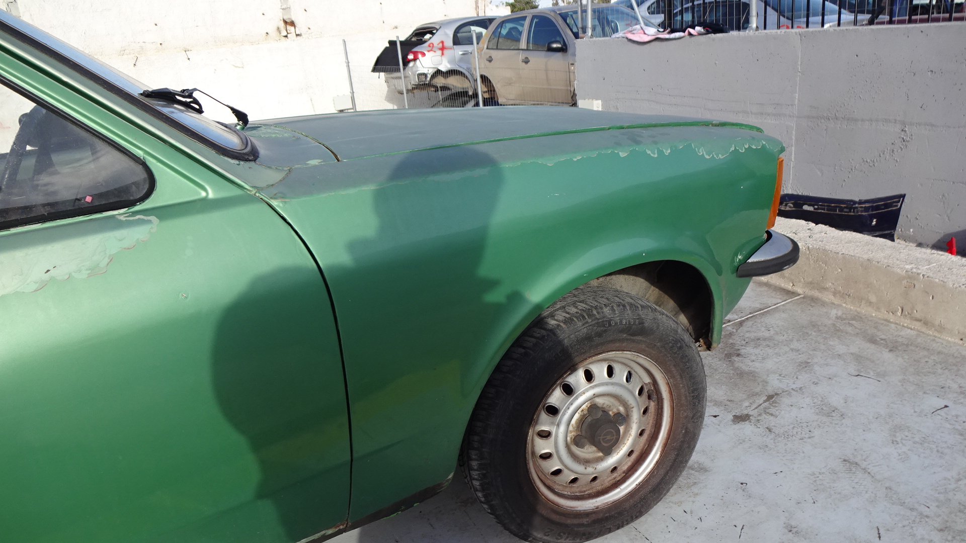 Φτερό Εμπρός Opel Kadett ’79