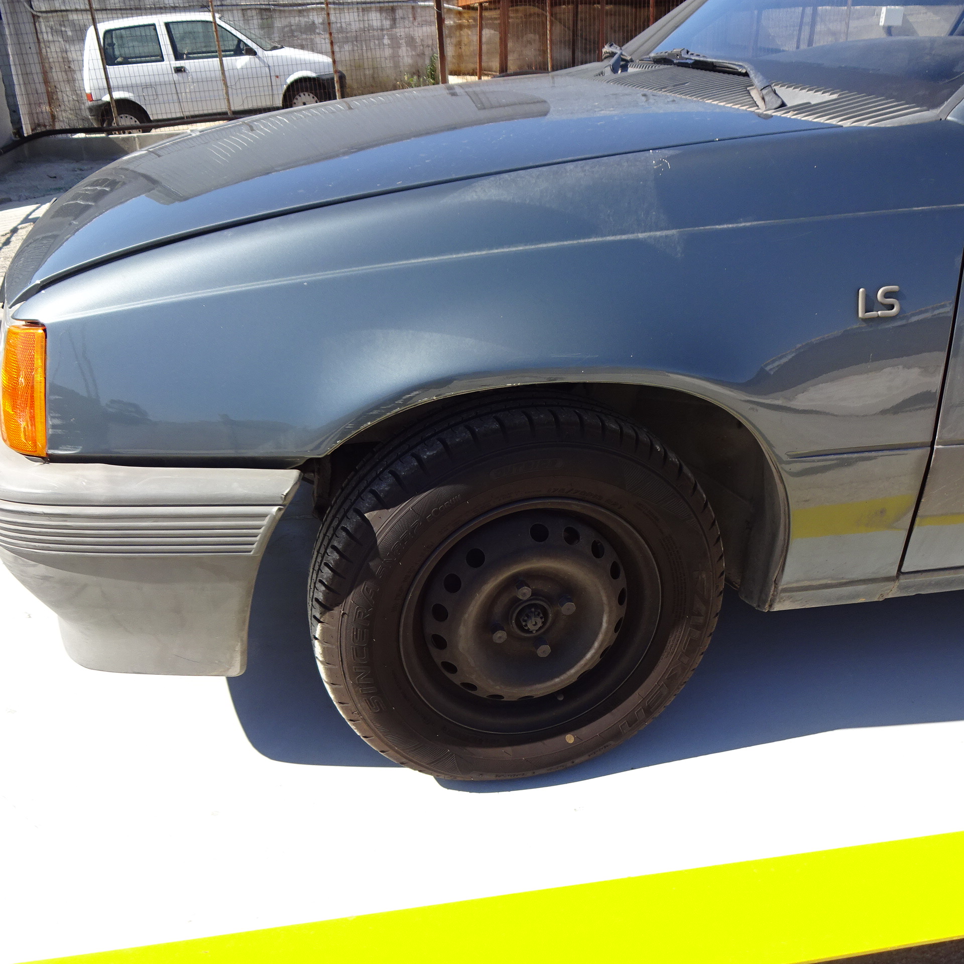 Φτερά Εμπρός Opel Kadett ’90 Σούπερ Προσφορά Μήνα