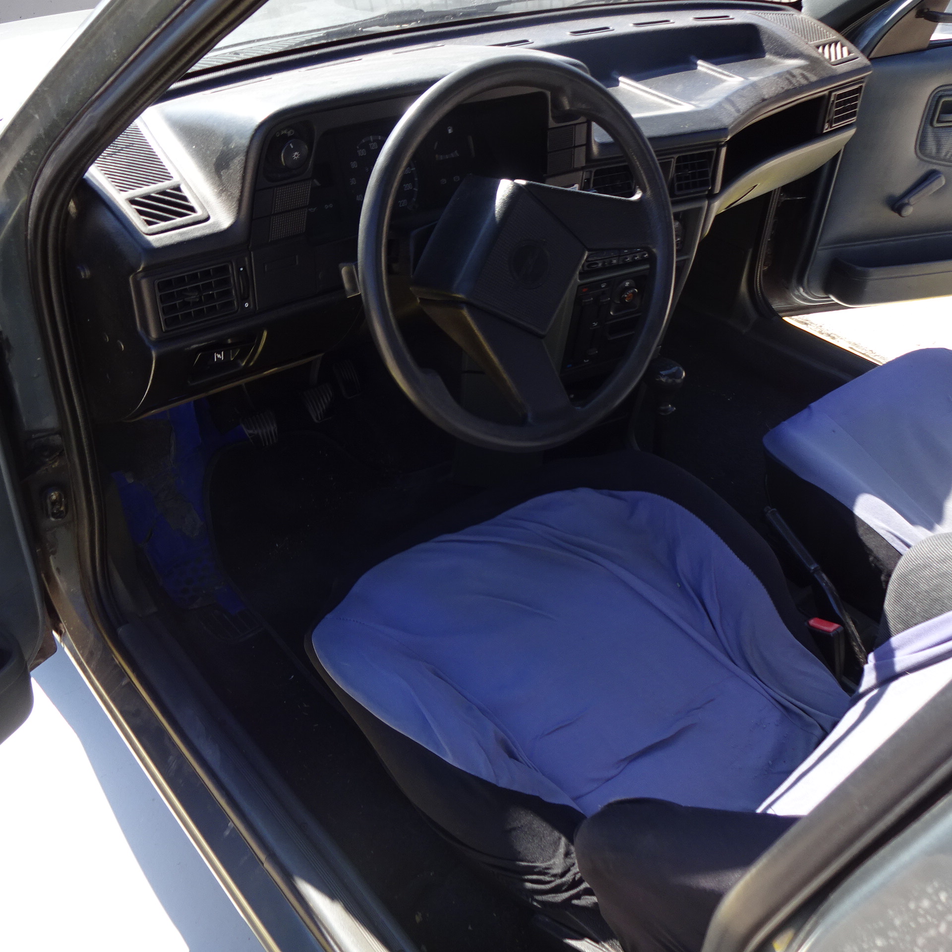 Φλασιέρα Opel Kadett ’90 Σούπερ Προσφορά Μήνα