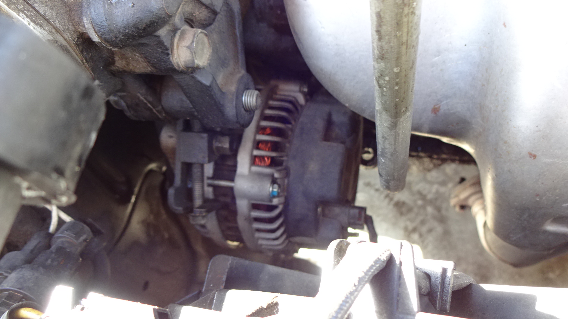 Δυναμό Hyundai Coupe ’98