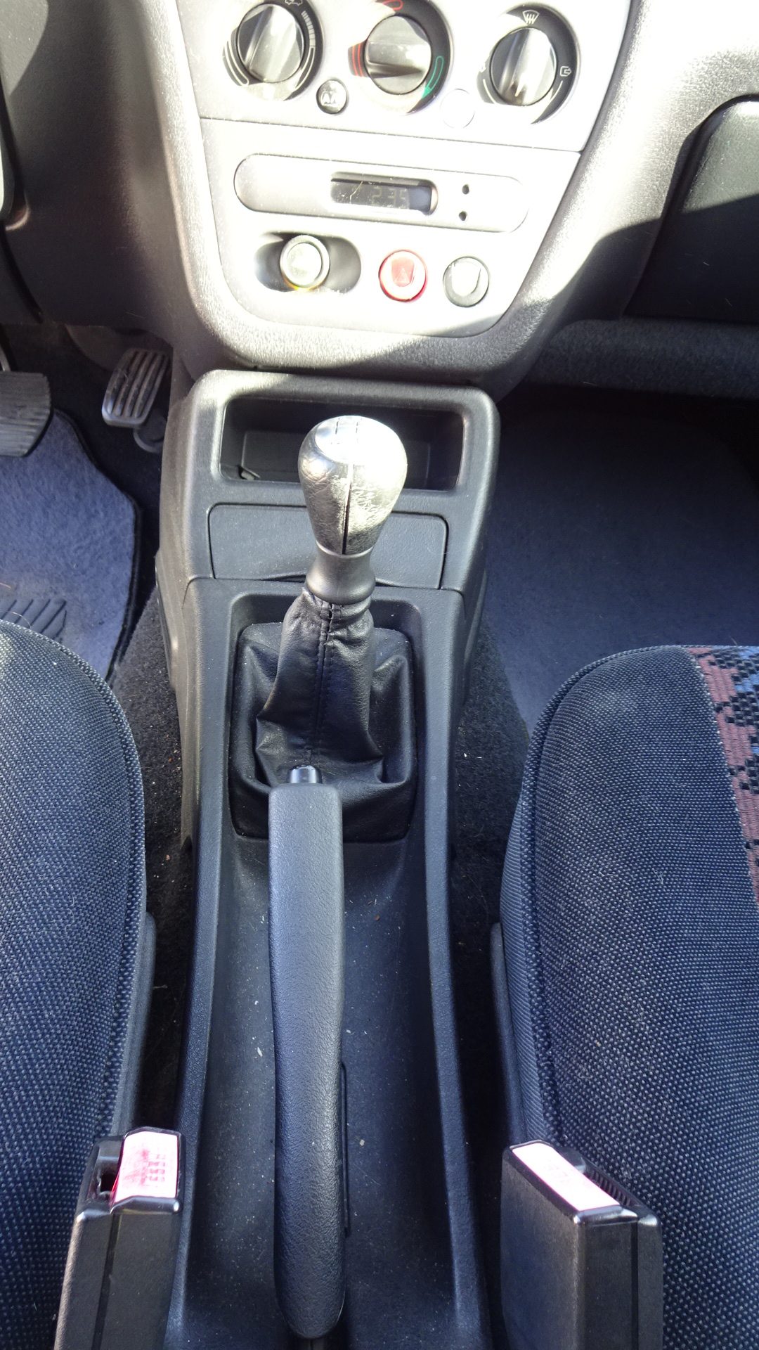 Χειρόφρενο Peugeot 306 ’98 Προσφορά.