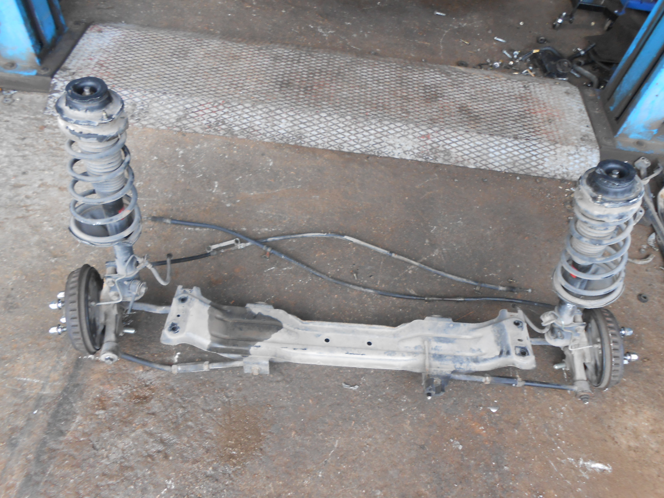 Γέφυρα Πίσω Kia Sephia ’00