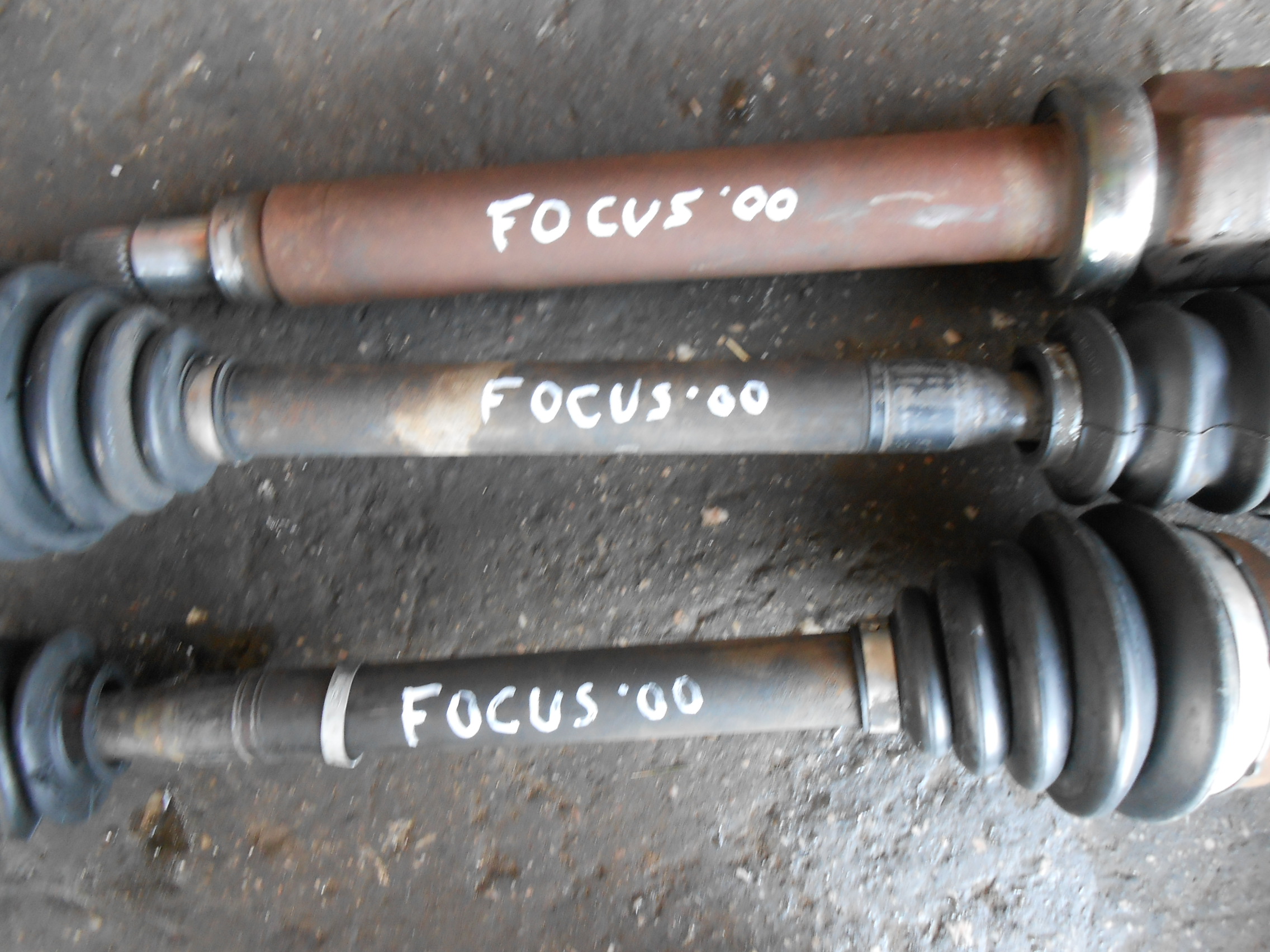 Ημιαξόνιο Αριστερό-Δεξί Ford Focus ’01 Προσφορά.