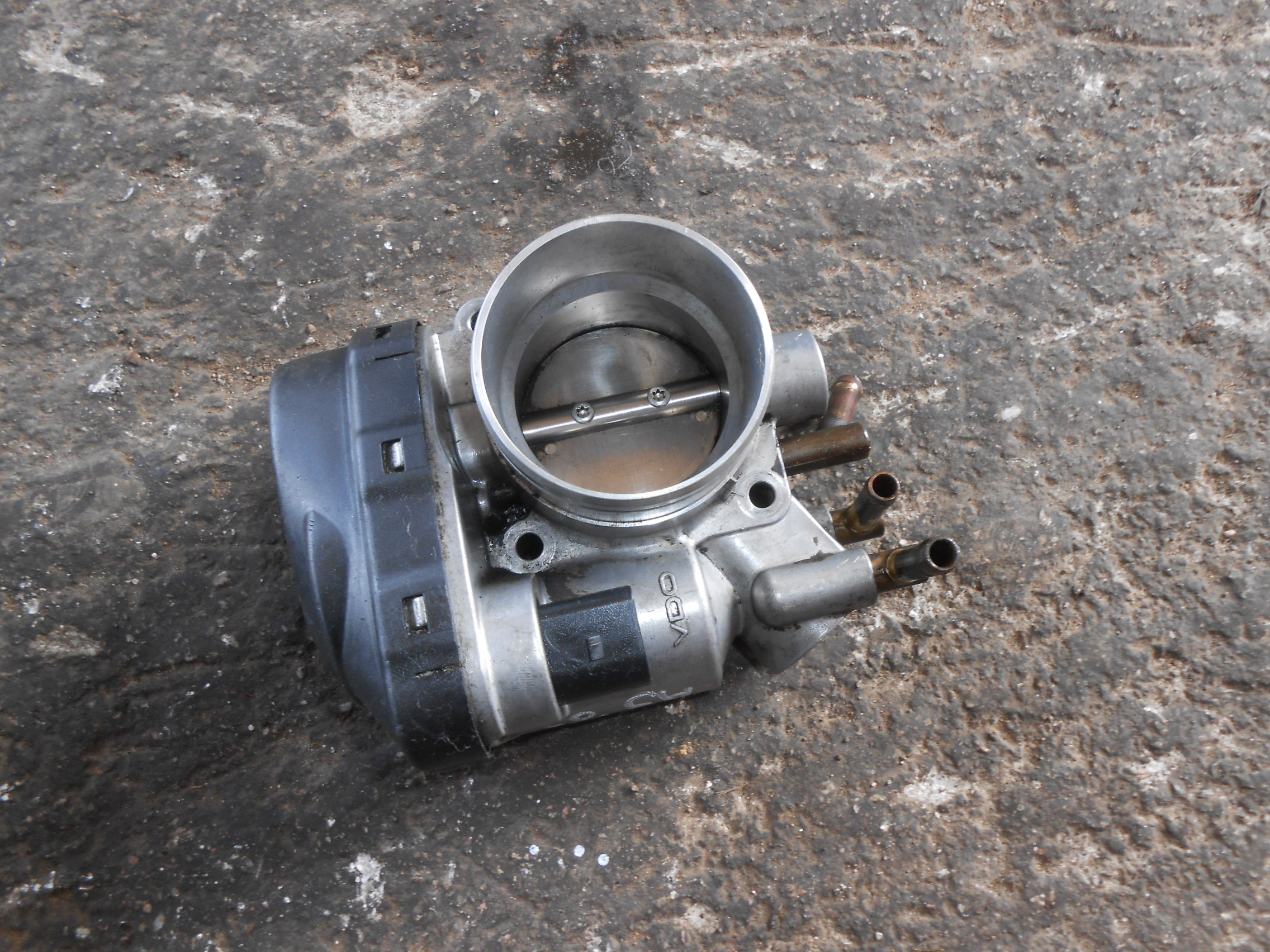 Πεταλούδα Γκαζιού Audi A3 ’02 Προσφορά.