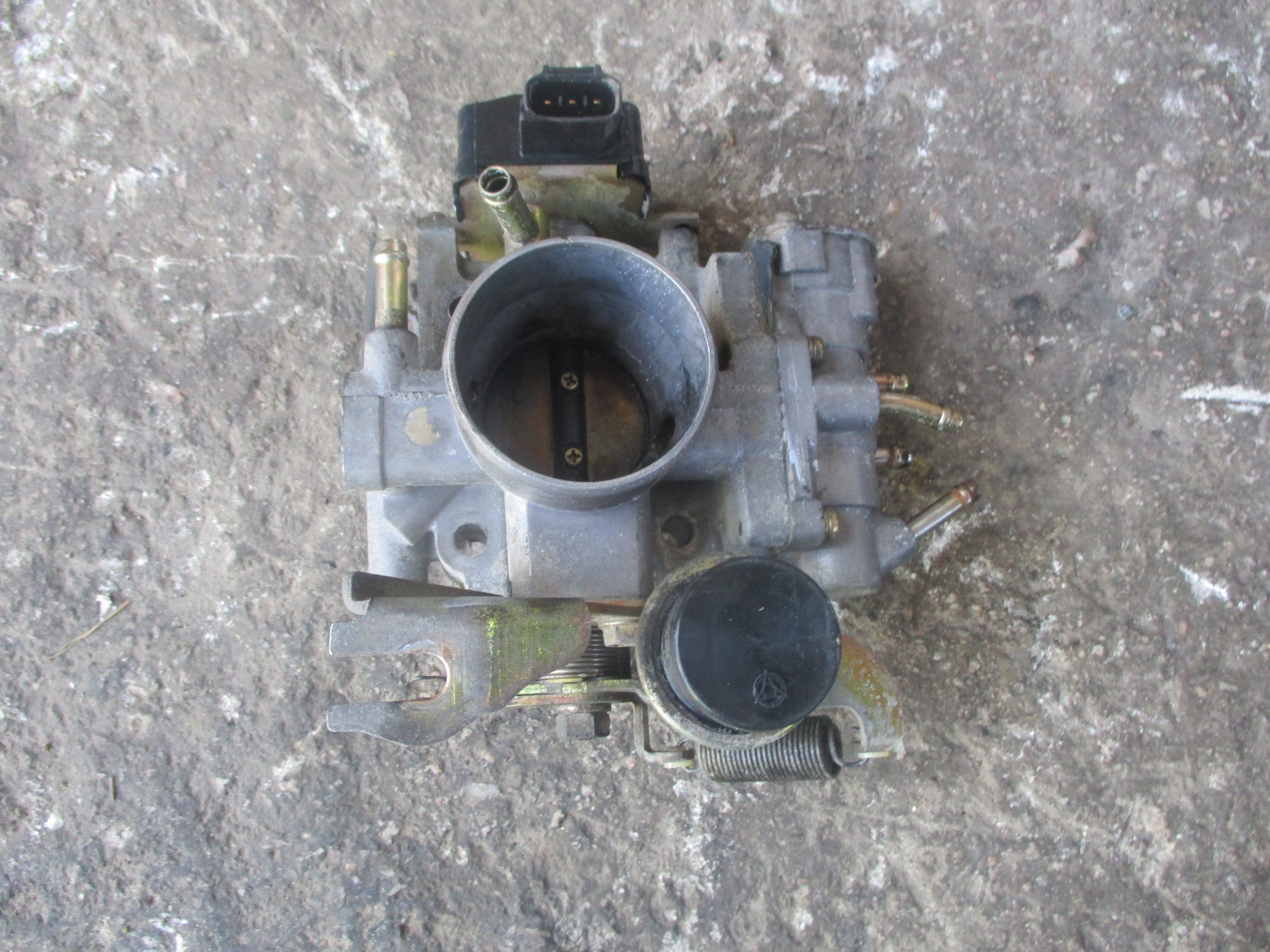 Πεταλούδα Γκαζιού Toyota Starlet ’90 Προσφορά.￼