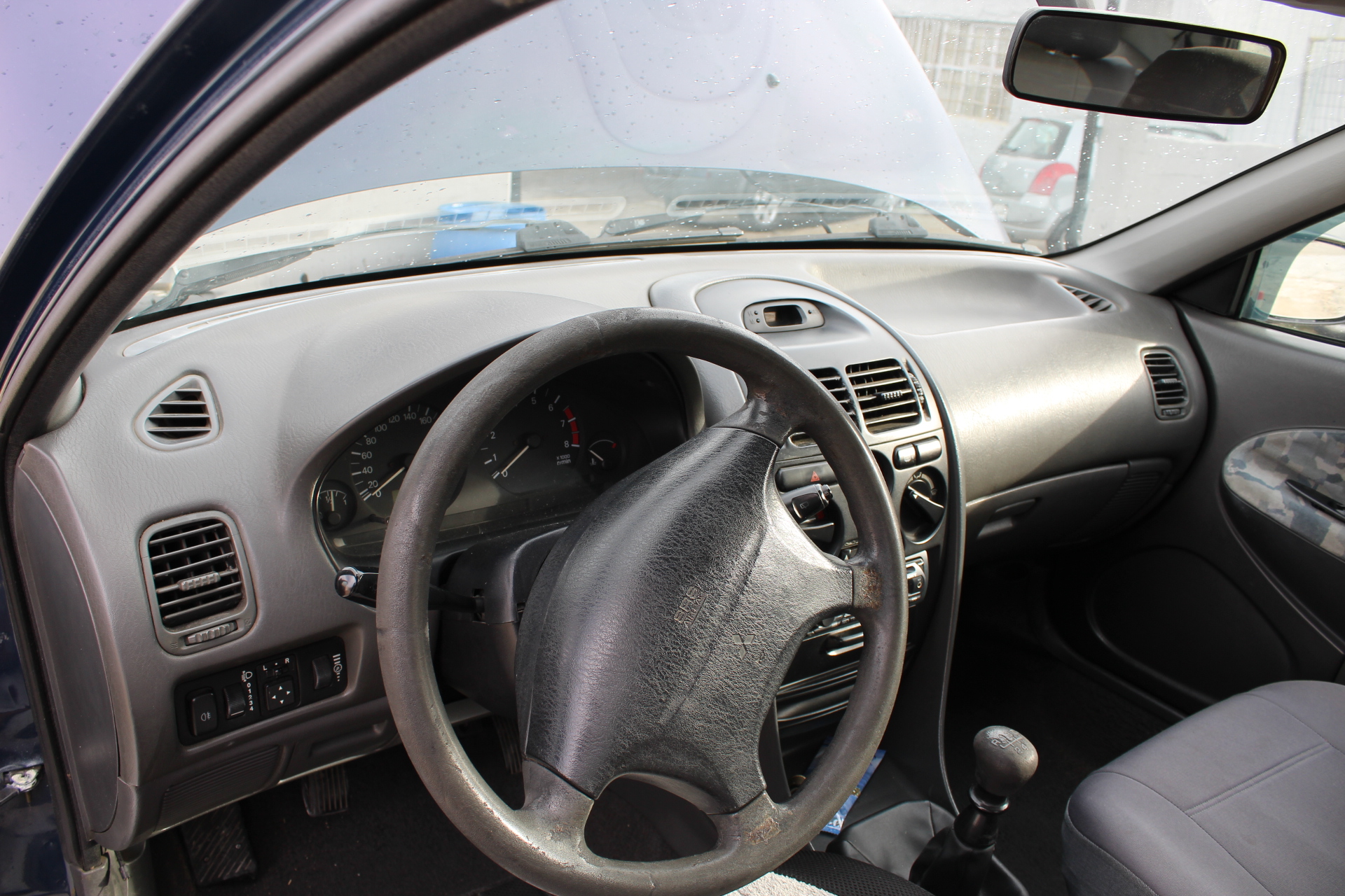 Ταμπλό Mitsubishi Carisma ’98 Προσφορά