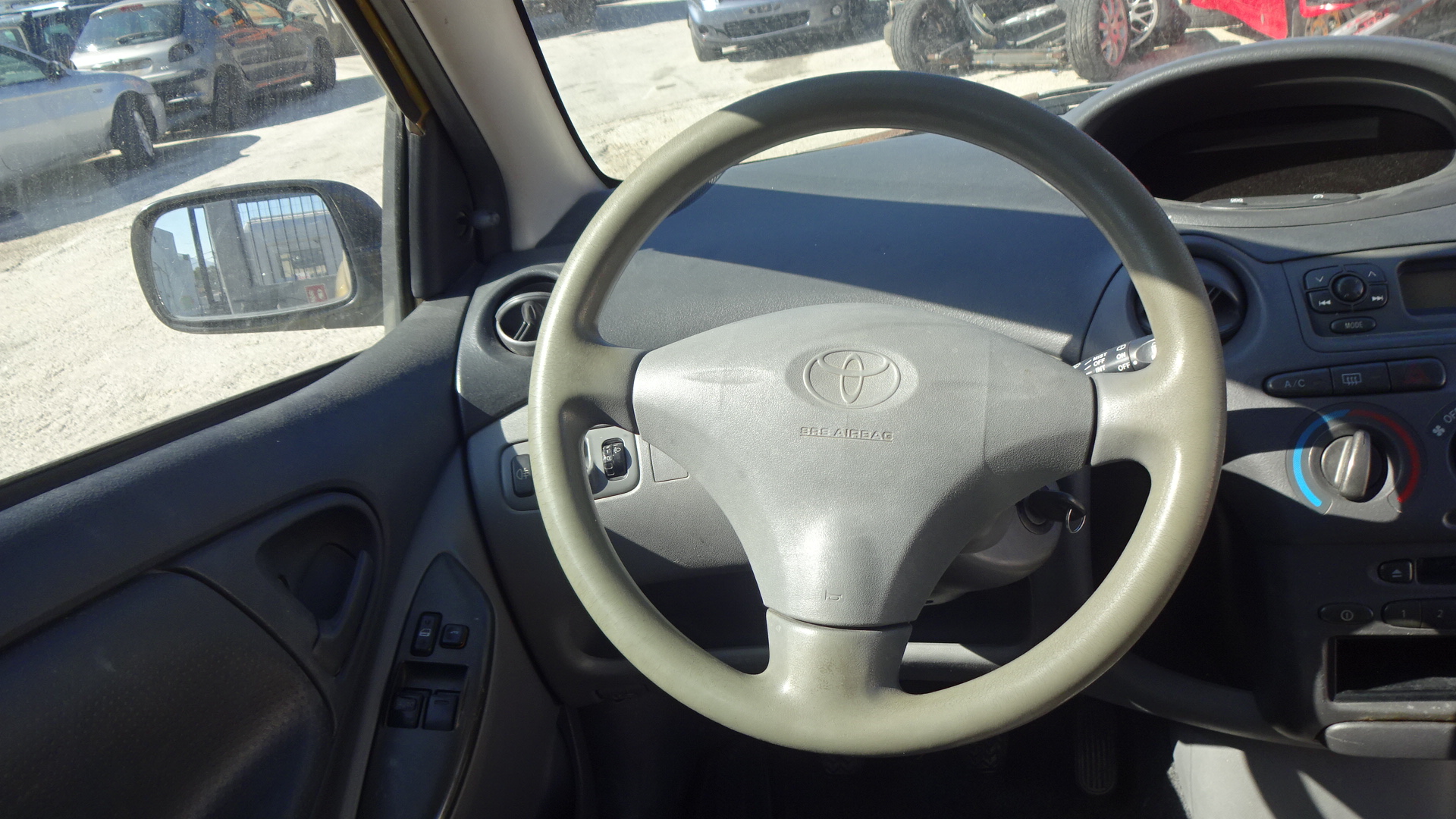 Τιμόνι (Βολάν) Toyota Yaris ’99 Προσφορά