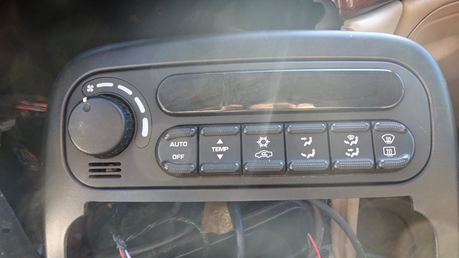Χειριστήρια Καλοριφέρ Chrysler 300M ’99 Προσφορά