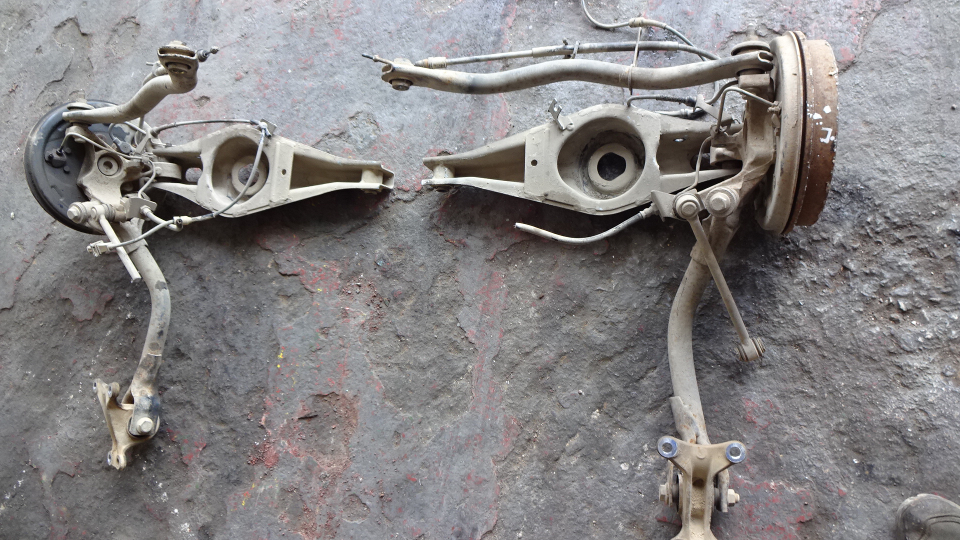 Άξονας Πίσω Peugeot 406 ’00 Προσφορά