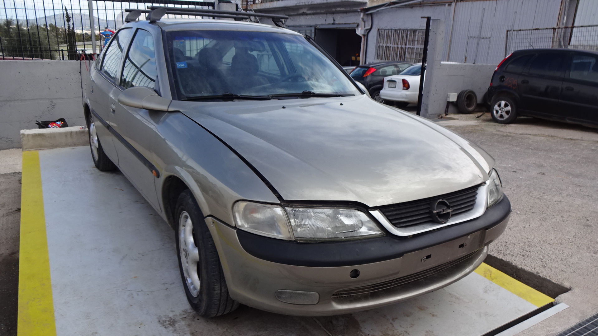 Καπό Opel Vectra B ’98 Προσφορά