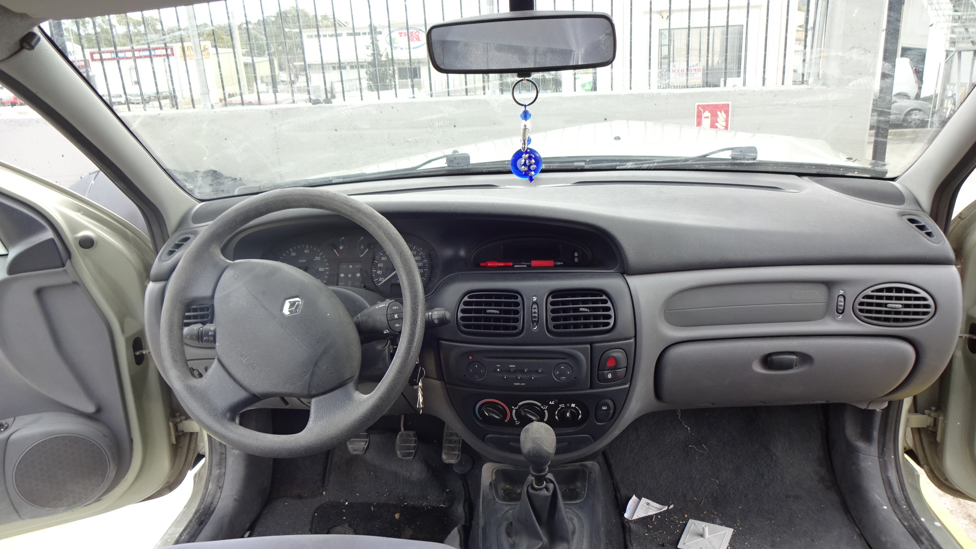 Αεραγωγοί Renault Megane ’00 Προσφορά.