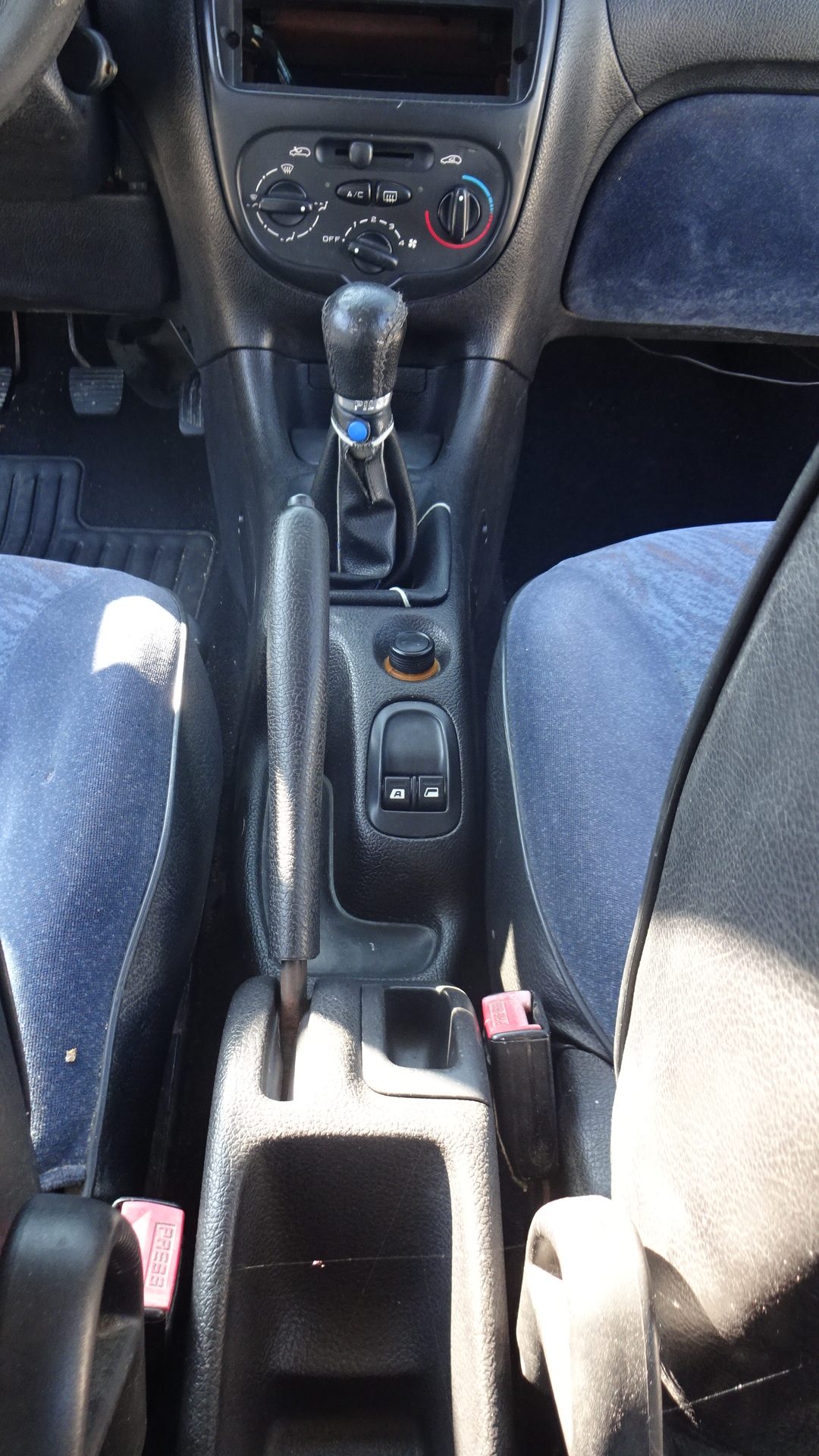 Λεβιές Ταχυτήτων Peugeot 206 ’99 Προσφορά.