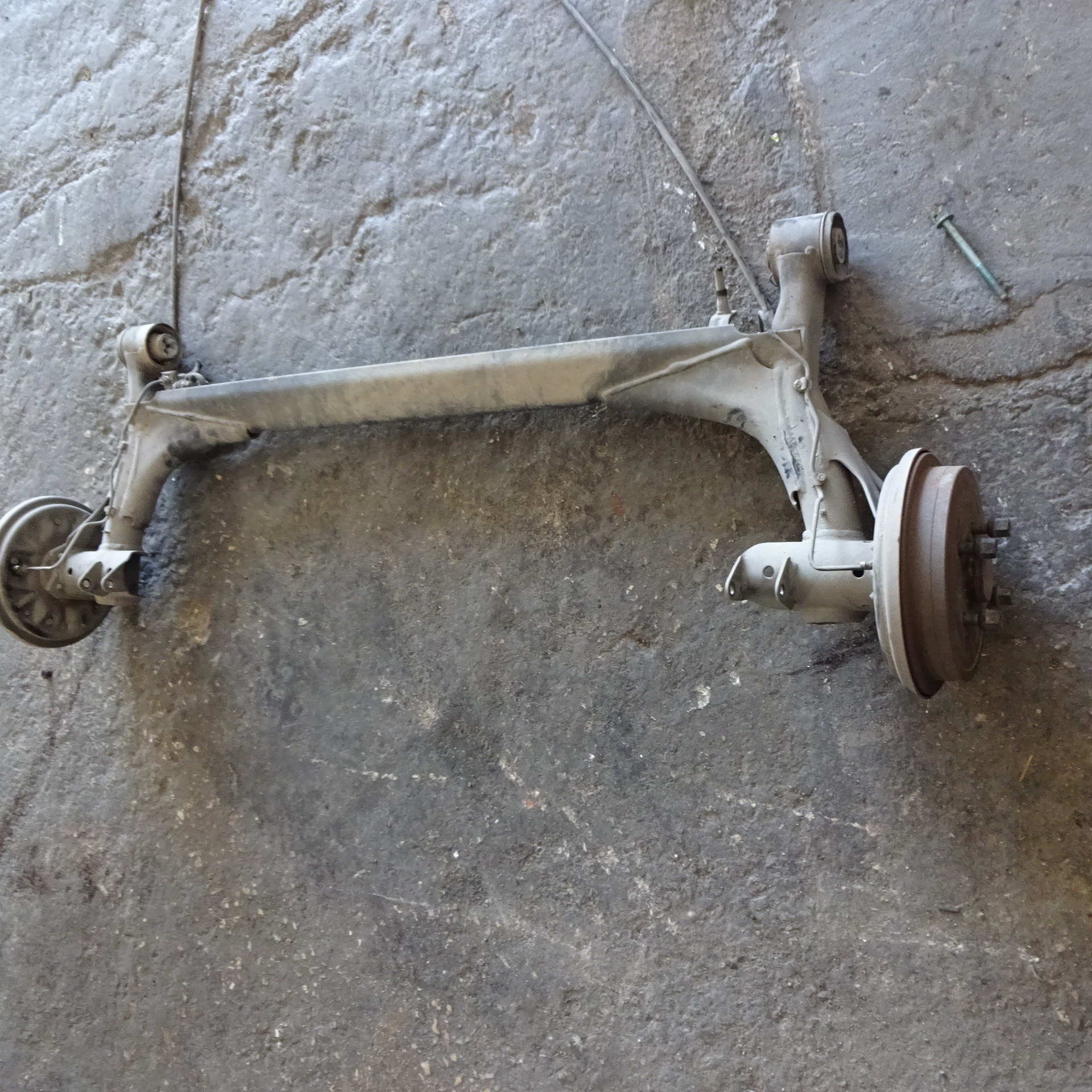 Άξονας Πίσω Seat Ibiza ’01 Προσφορά