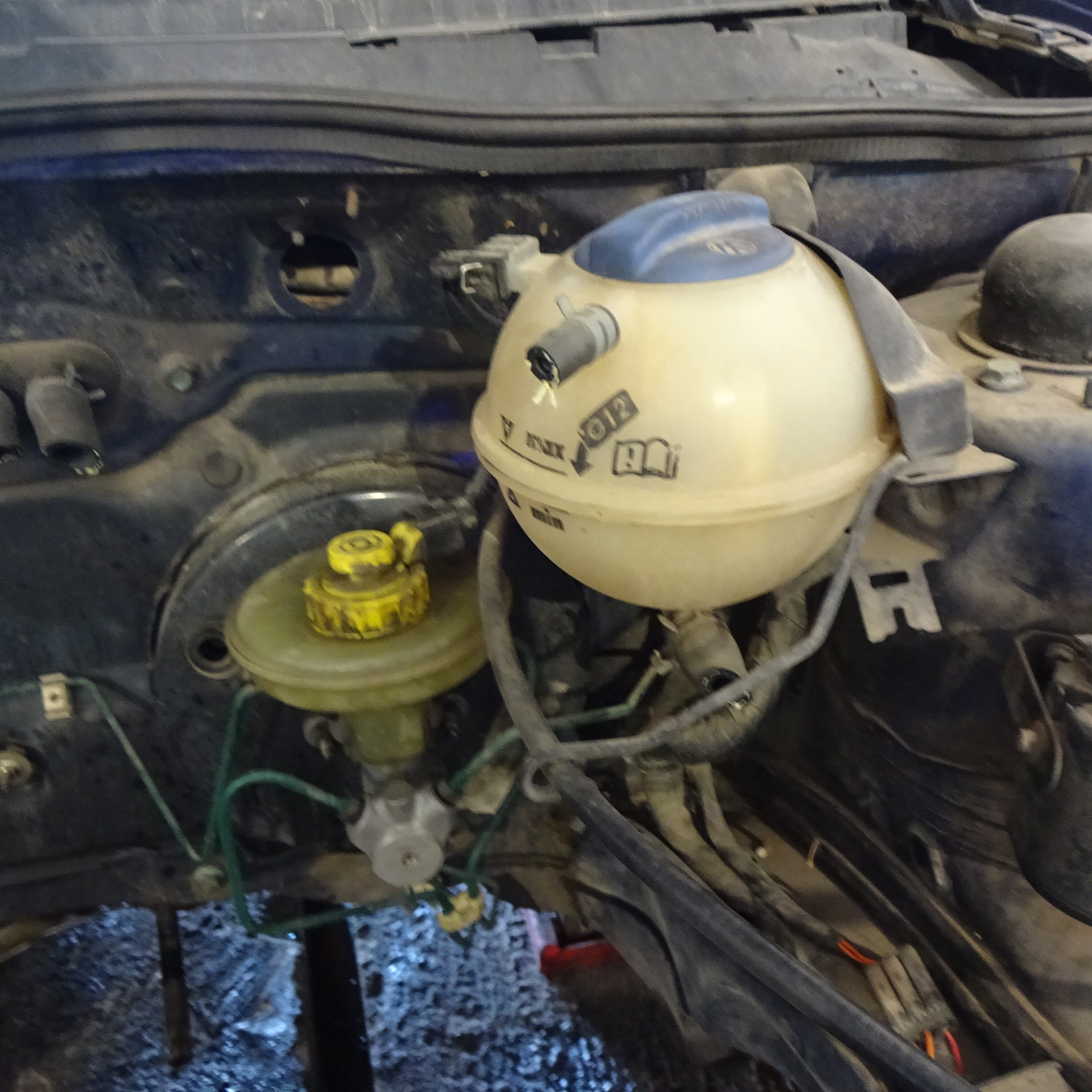 Δοχείο Πληρώσεως Seat Ibiza ’01 Προσφορά