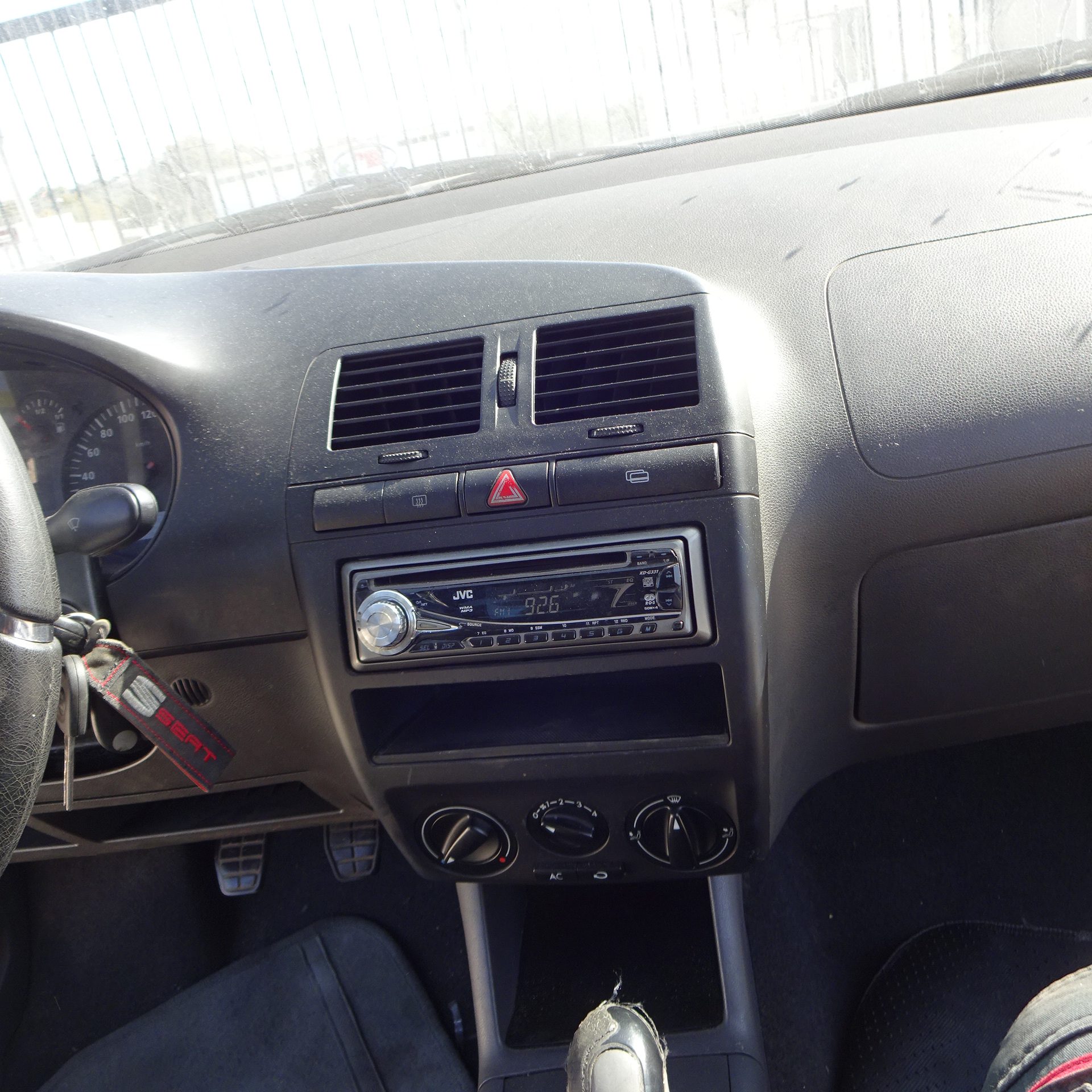 Χειριστήρια Καλοριφέρ Seat Ibiza ’02 Προσφορά