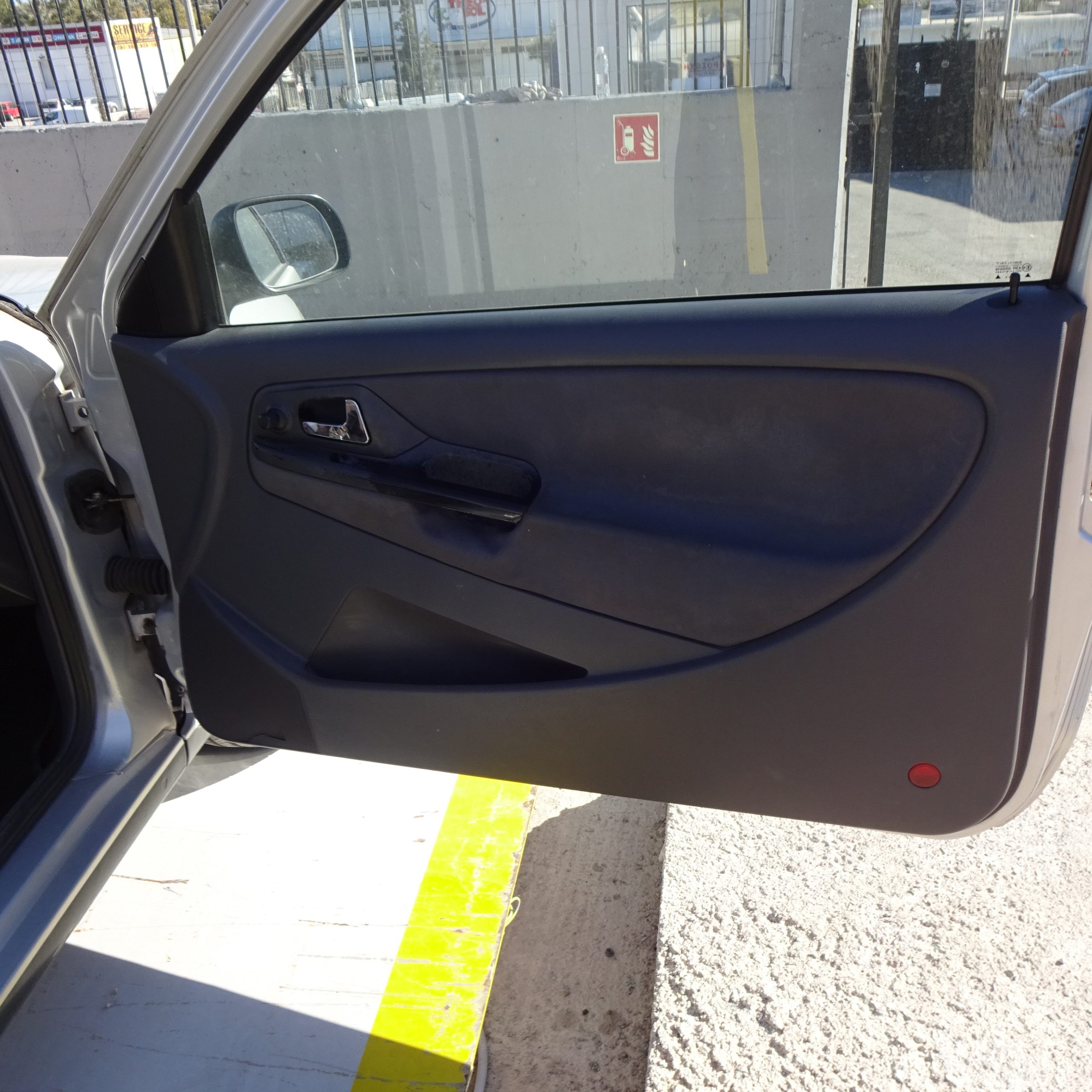 Χερούλια Εσωτερικά Seat Ibiza ’00 Προσφορά