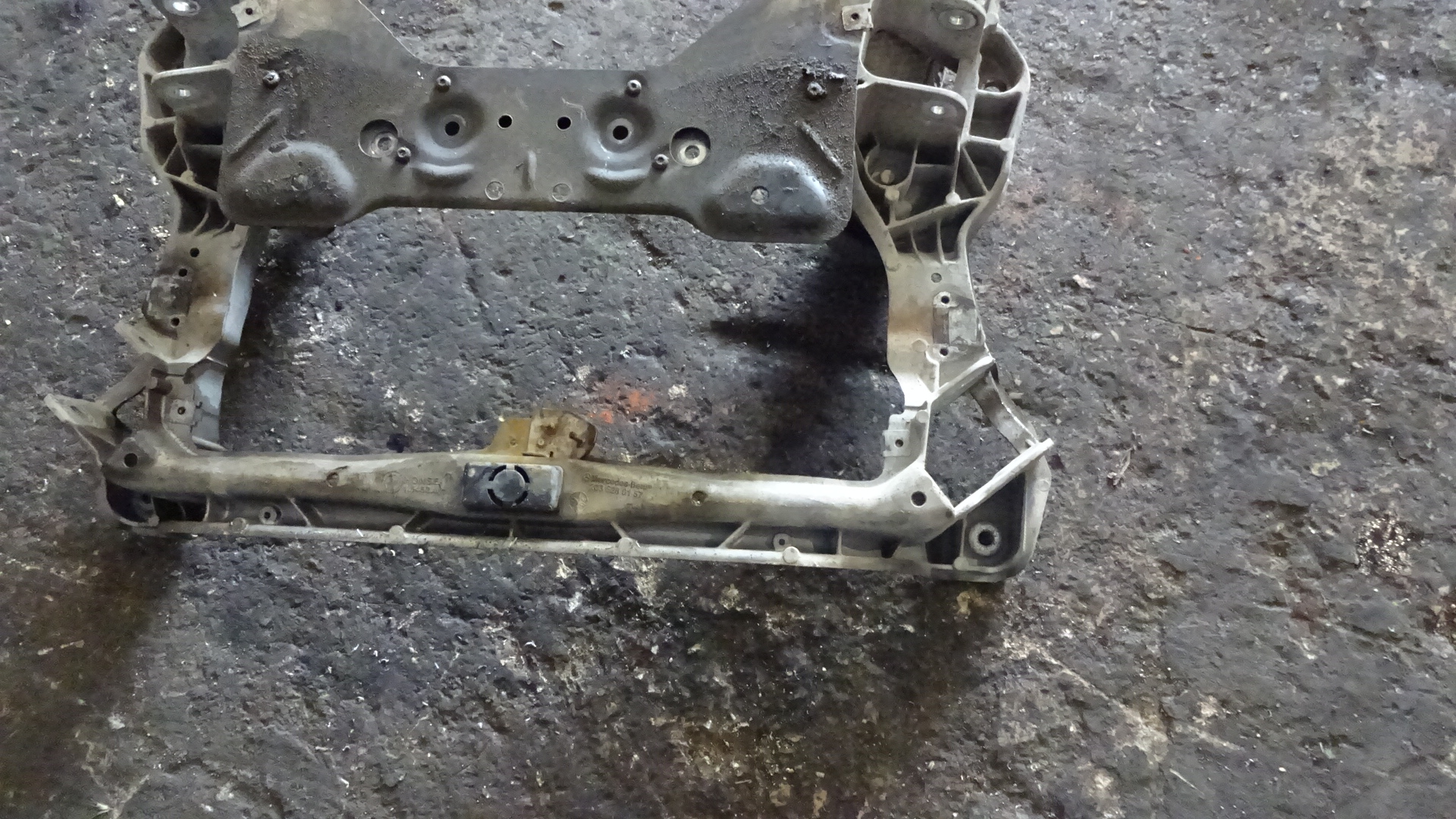 Γέφυρα Εμπρός Mercedes-Benz C200 W203 SportCoupe ’07 Προσφορά.