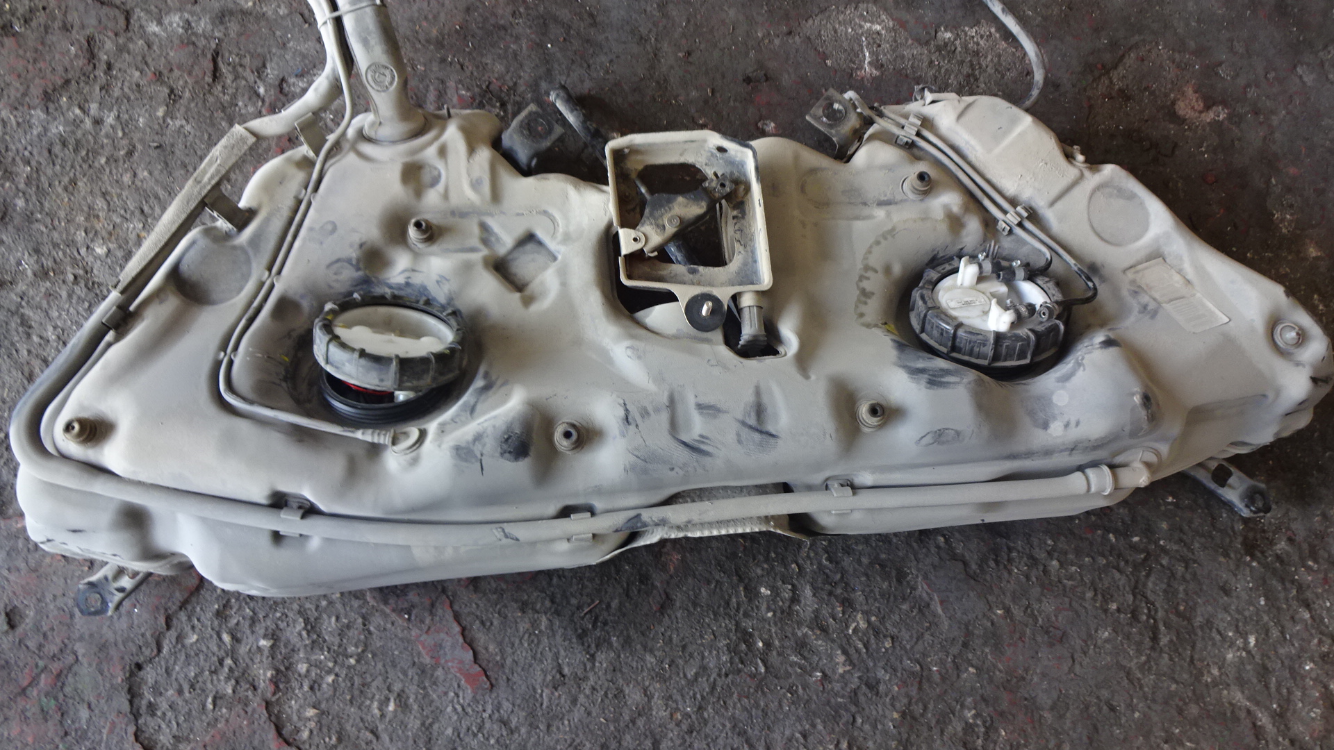 Αντλία Βενζίνης Mercedes-Benz C200 W203 SportCoupe ’07 Προσφορά.