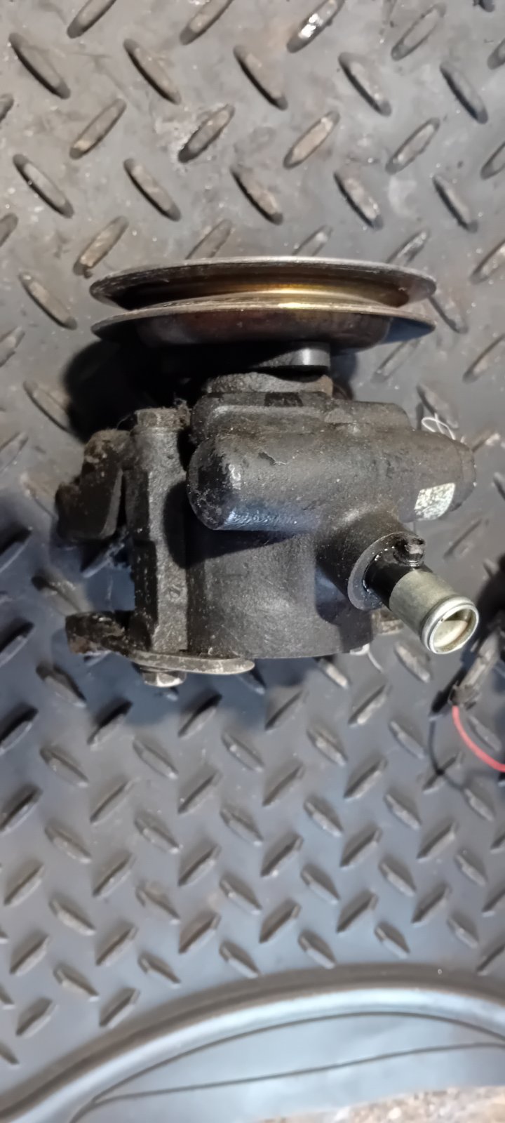 Αντλία Υδραυλικού Τιμονιού Alfa Romeo 146 ’96 Προσφορά.