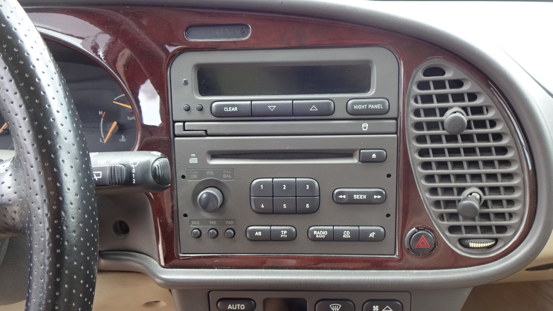 Ράδιο-CD Saab 9-3 ’01 Προσφορά.