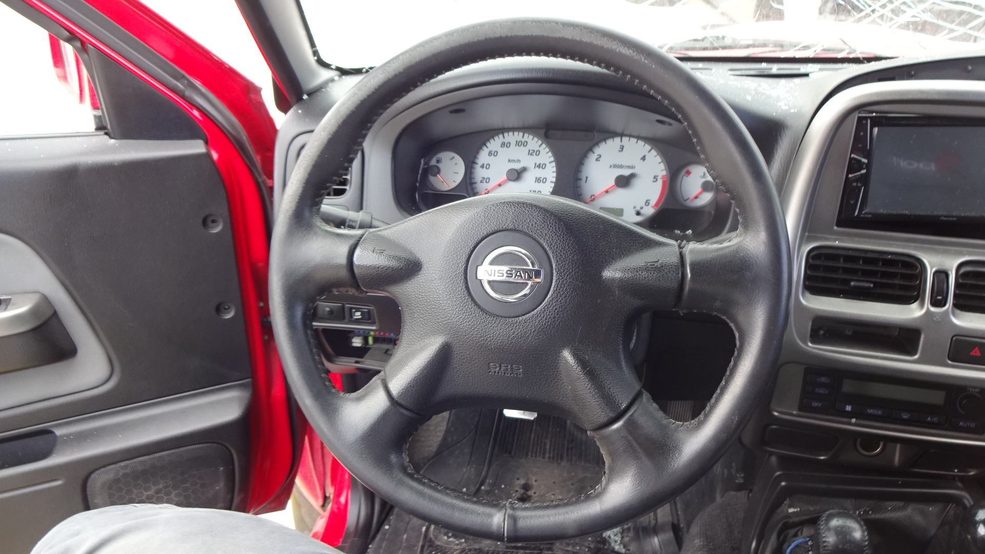 Τιμόνι (Βολάν) Nissan Navara D22 ’03 Προσφορά.