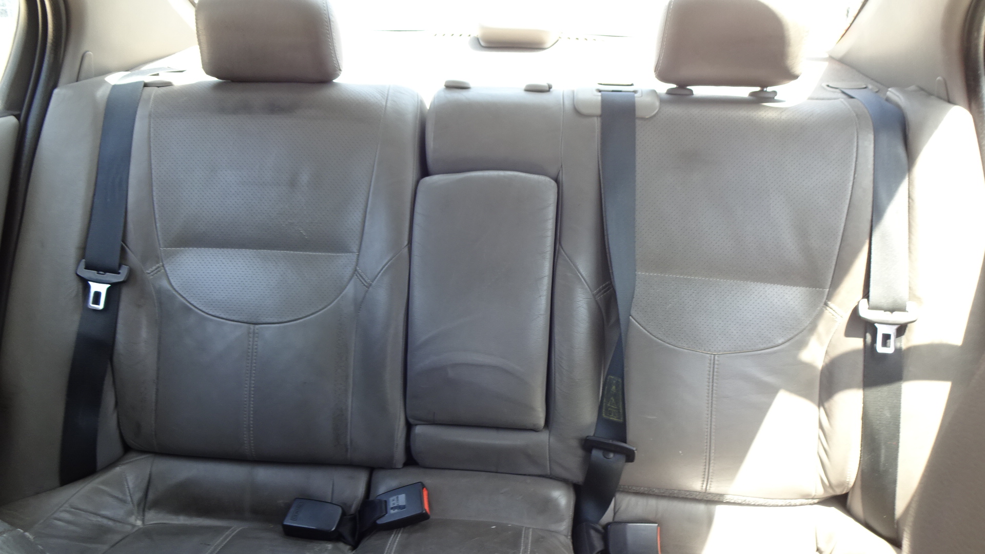 Καθίσματα Πίσω Nissan Primera ’00 Προσφορά.