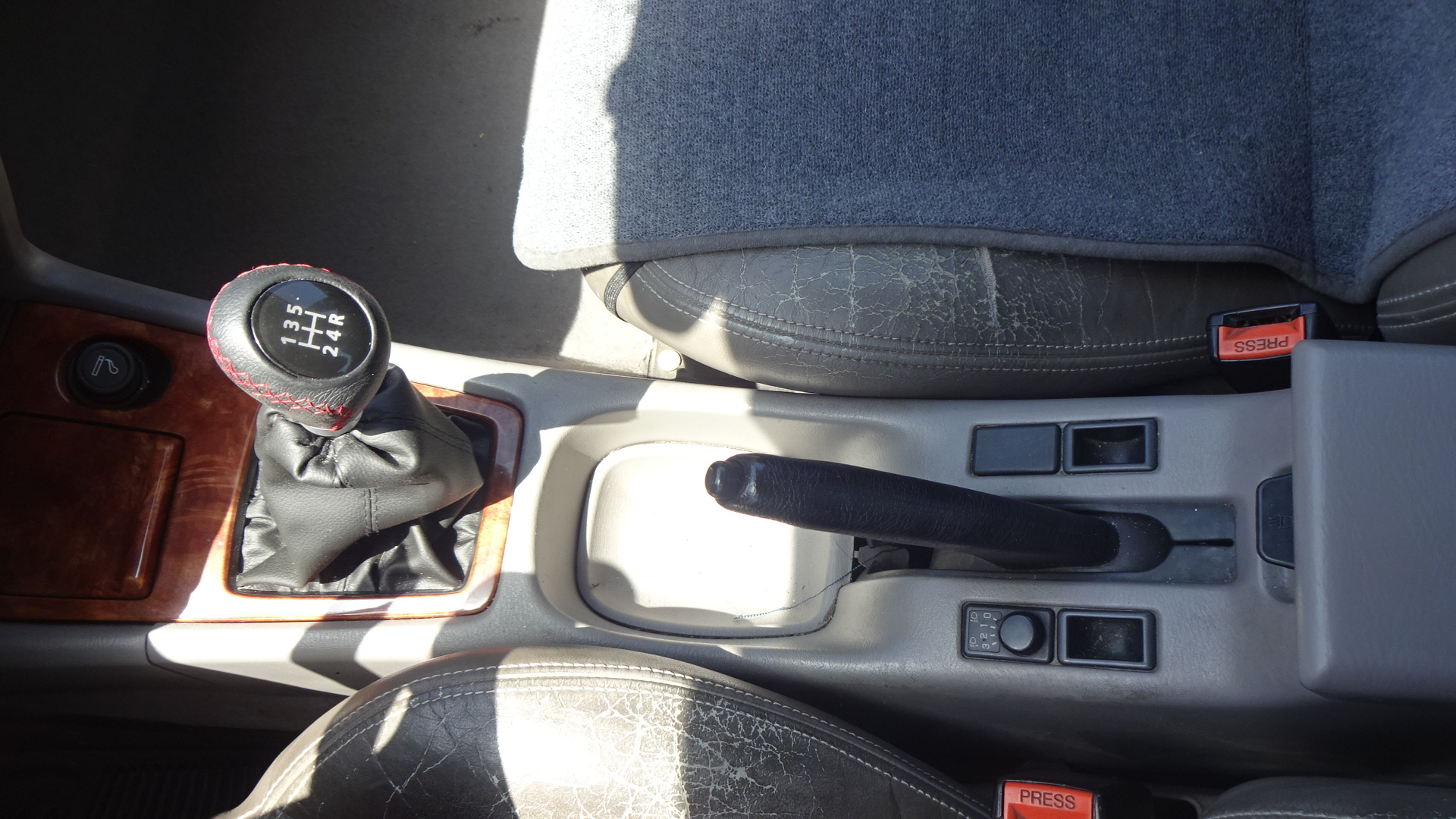 Χειρόφρενο Nissan Primera ’00 Προσφορά.