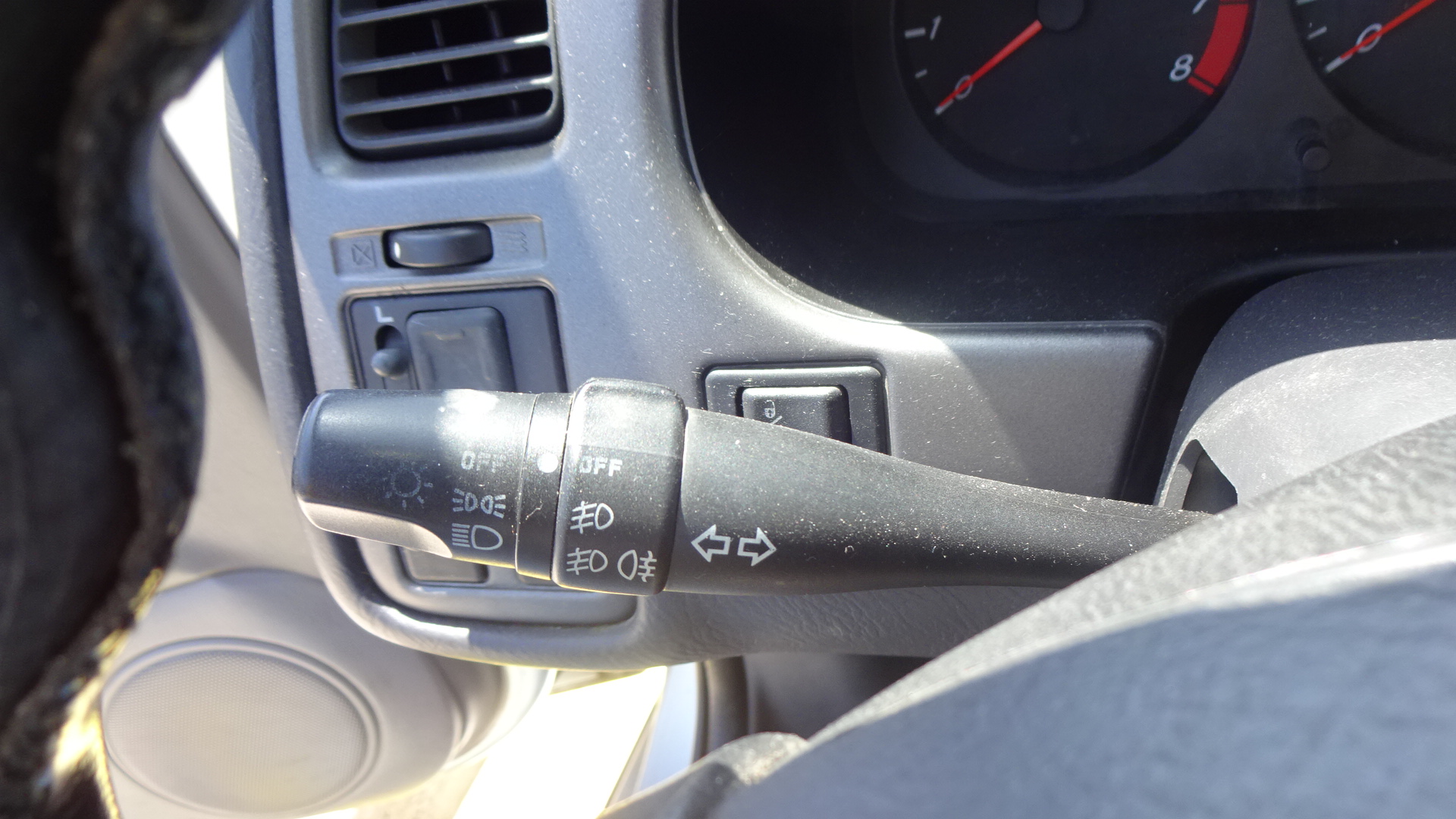 Φλασέρ-Φλασιέρα Nissan Primera ’00 Προσφορά.