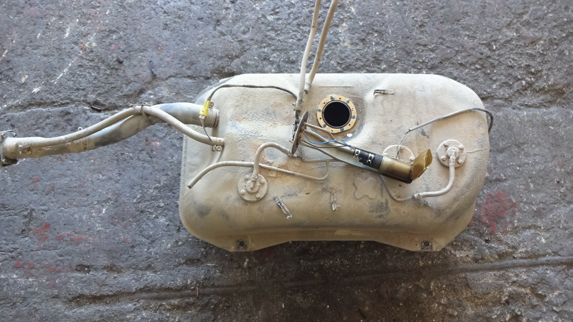 Ρεζερβουάρ Βενζίνης Suzuki Vitara ’99 Προσφορά.