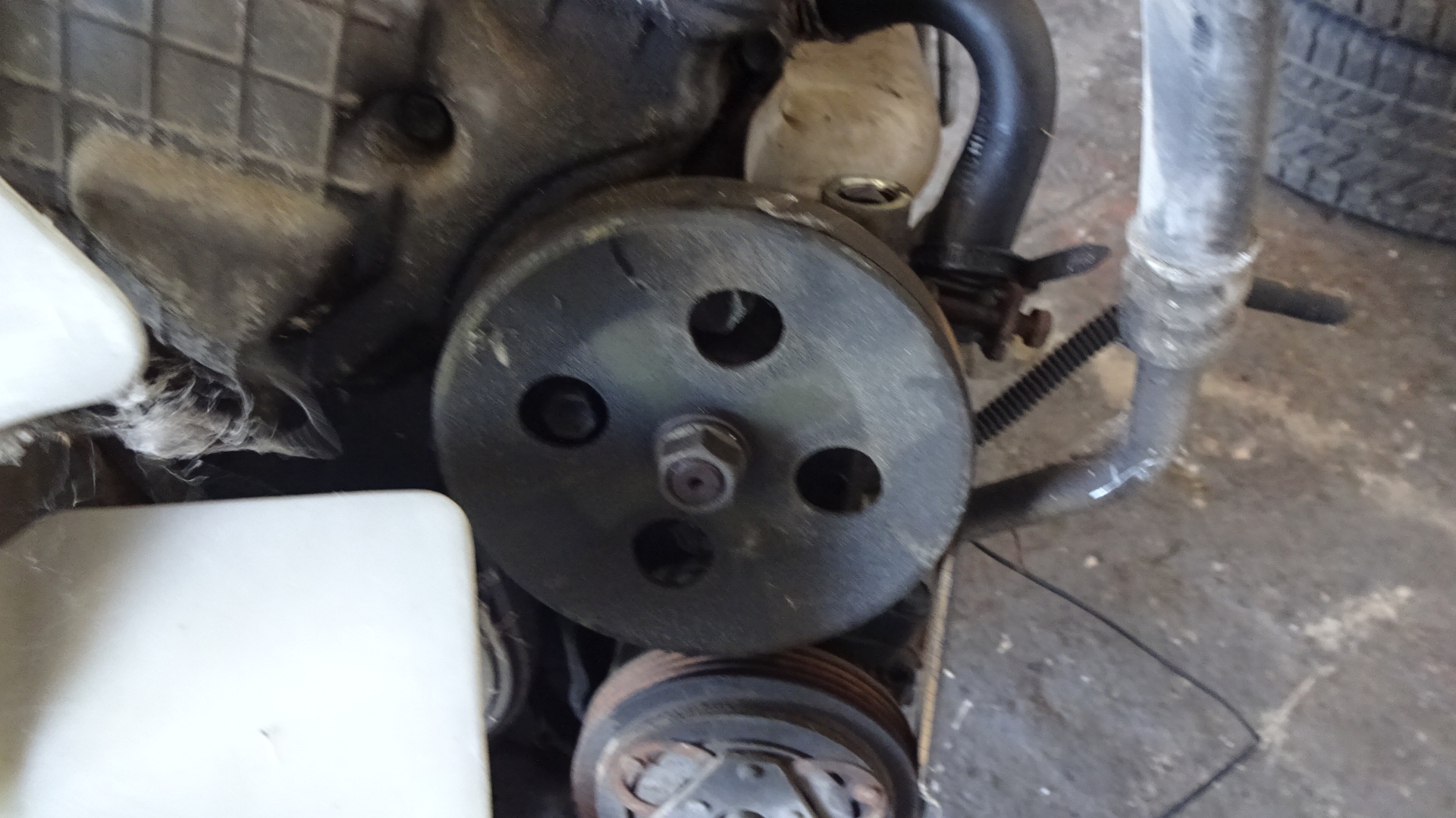 Αντλία Υδραυλικού Τιμονιού Suzuki Vitara ’99 Προσφορά.