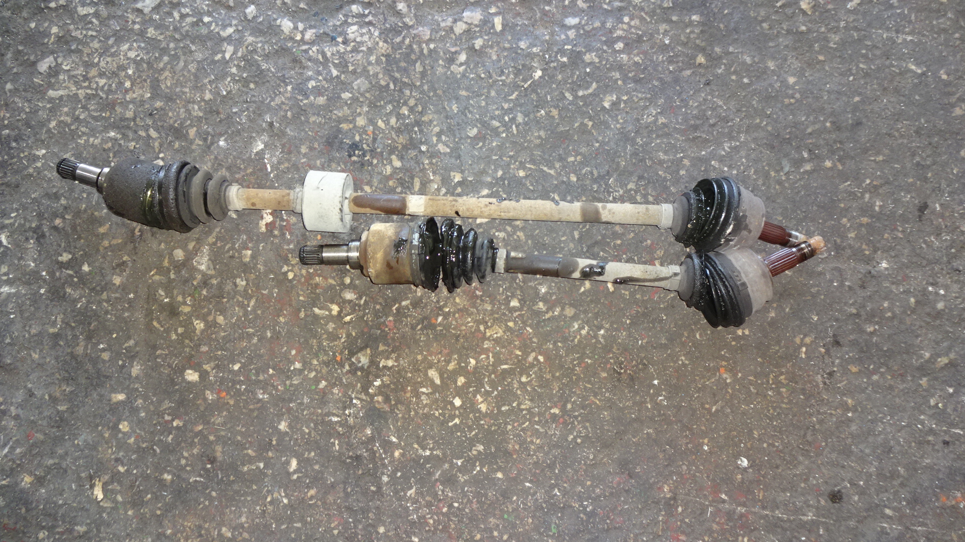 Ημιαξόνιο Αριστερό-Δεξί Fiat Bravo ’01 Προσφορά.