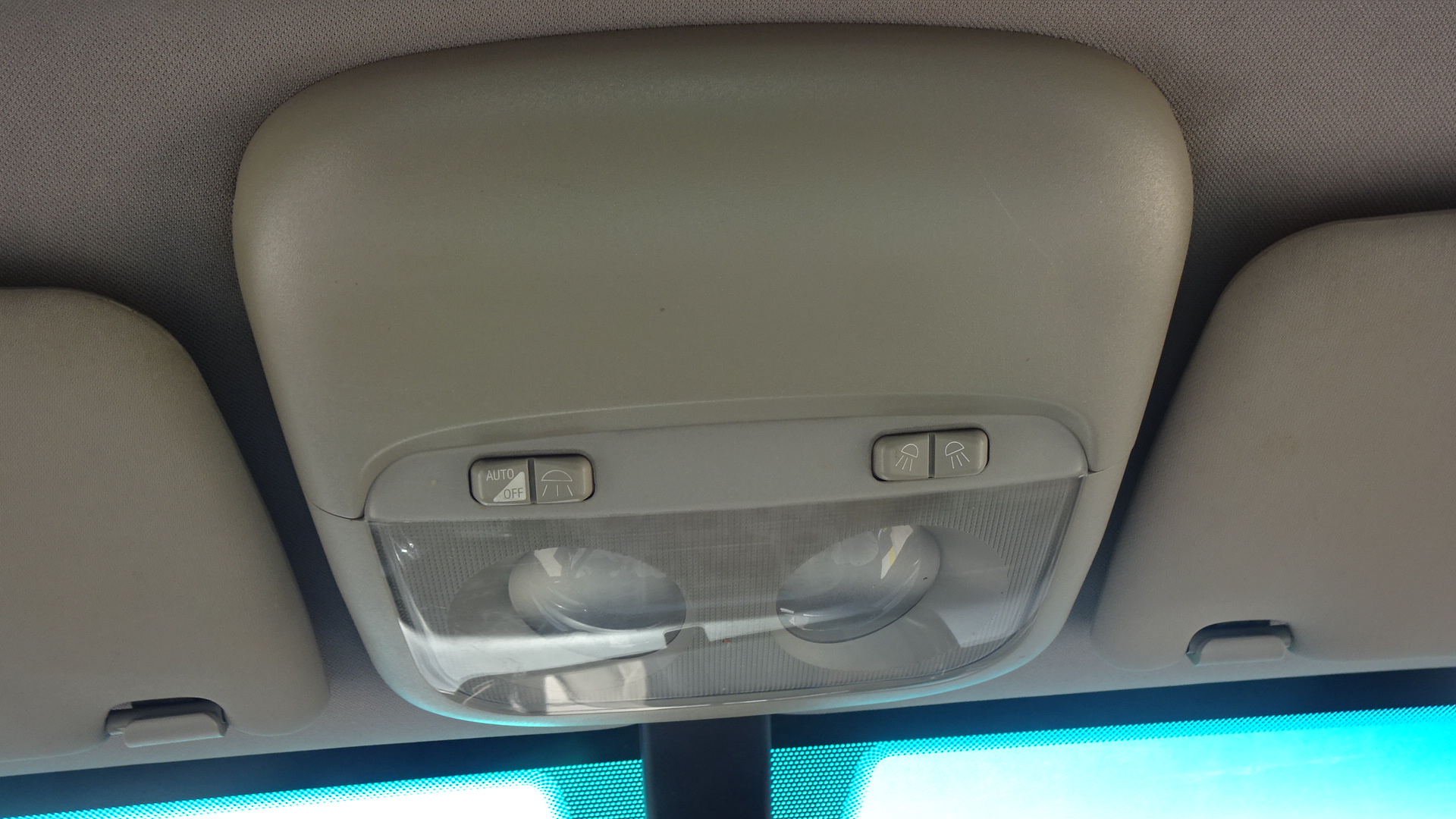 Πλαφονιέρα Εμπρός Lancia Lybra ’00 Προσφορά