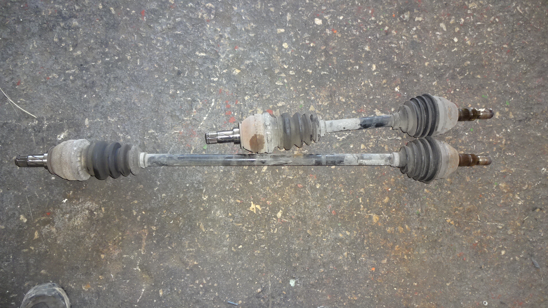 Ημιαξόνιο Αριστερό-Δεξί Opel Astra ’08 Προσφορά.