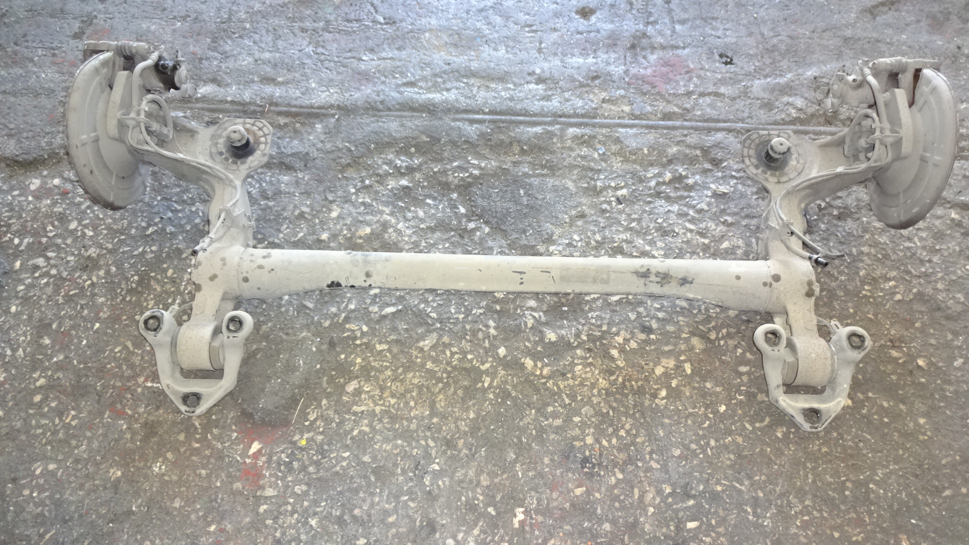 Άξονας πίσω Opel Astra ’08 Προσφορά.