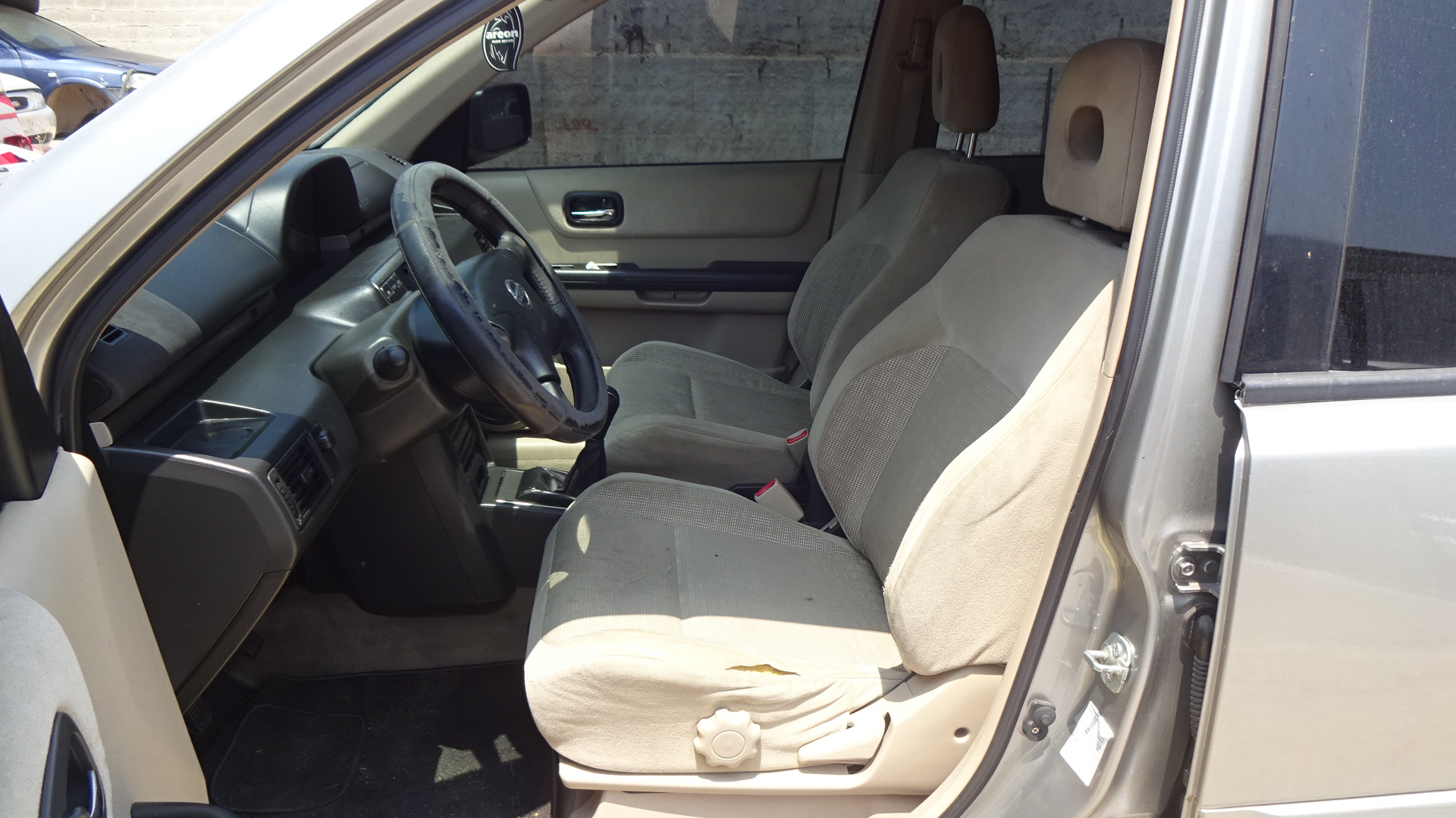 Καθίσματα Σαλόνι Κομπλέ Nissan Xtrail ’00 Προσφορά.