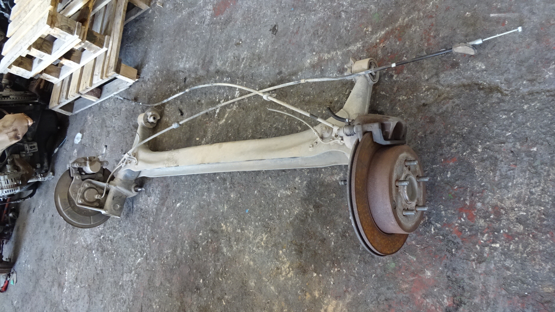 Άξονας Πίσω Toyota Corolla Verso ’07 Προσφορά