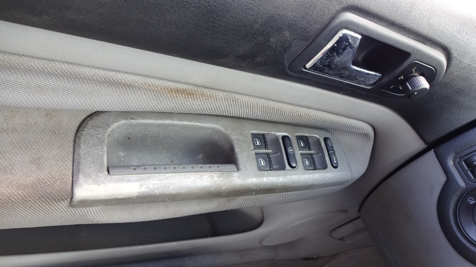 Διακόπτης Παραθύρων VW Bora ’99 Προσφορά