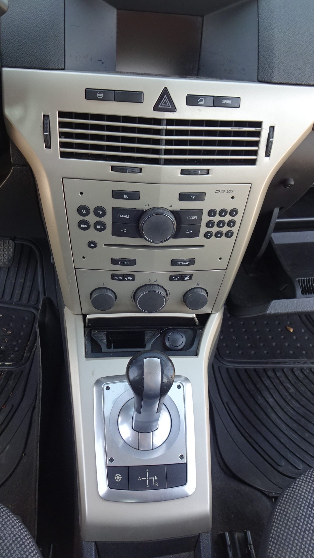 Ράδιο-CD Opel Astra H ’09 Προσφορά