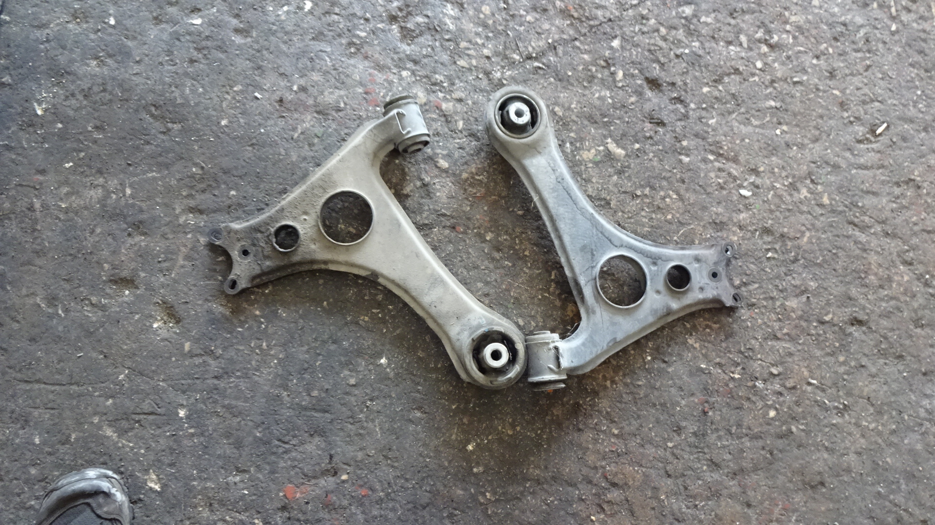 Ψαλίδια Mercedes A140 ’03 Προσφορά