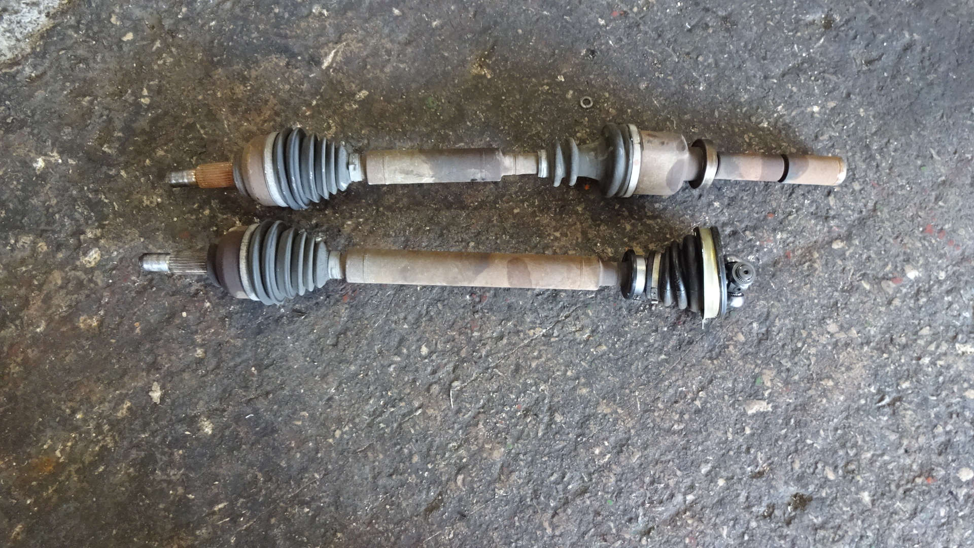 Ημιαξόνια Renault Laguna ’01 Προσφορά