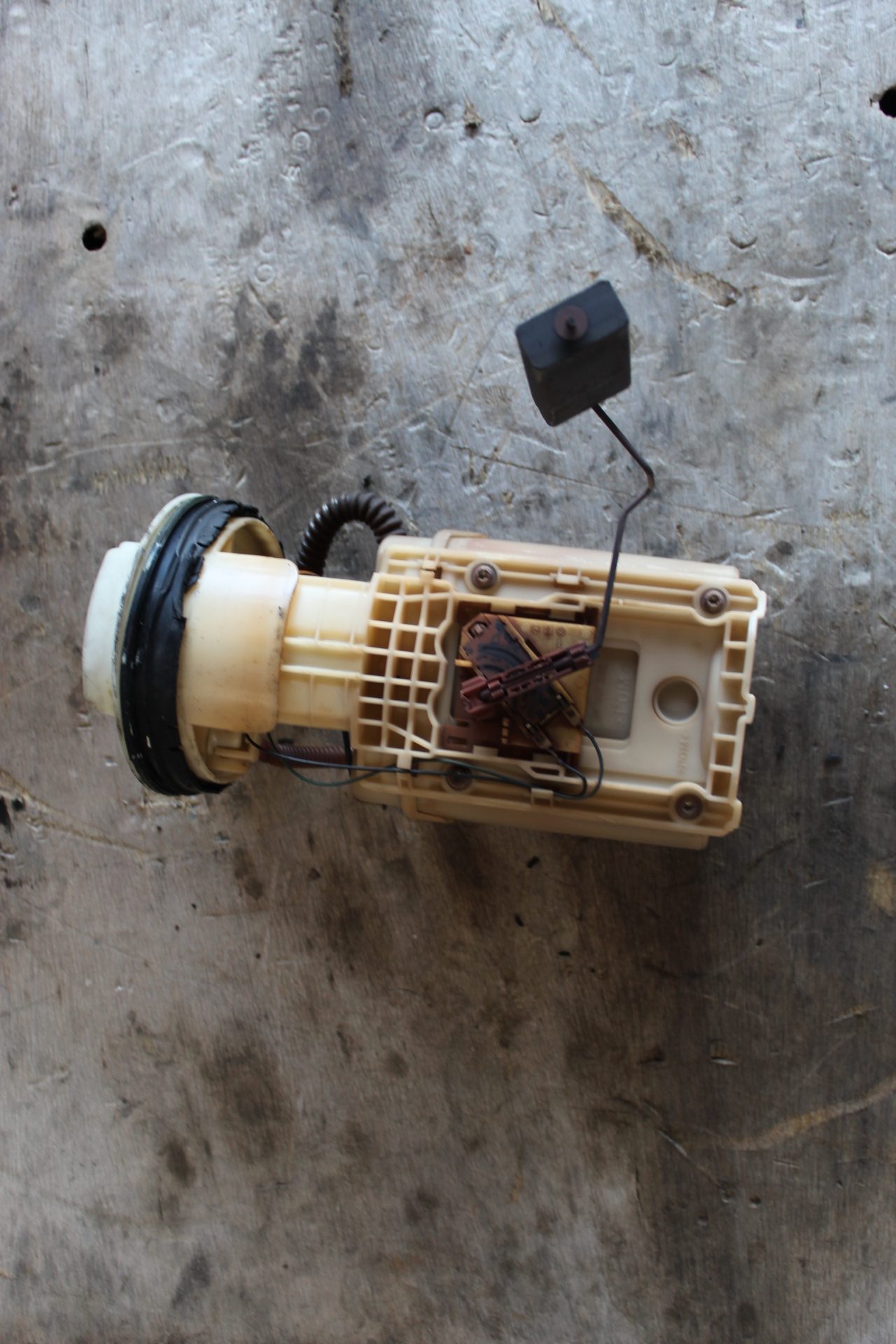 Αντλία Βενζίνης Audi A3 ’99 Προσφορά