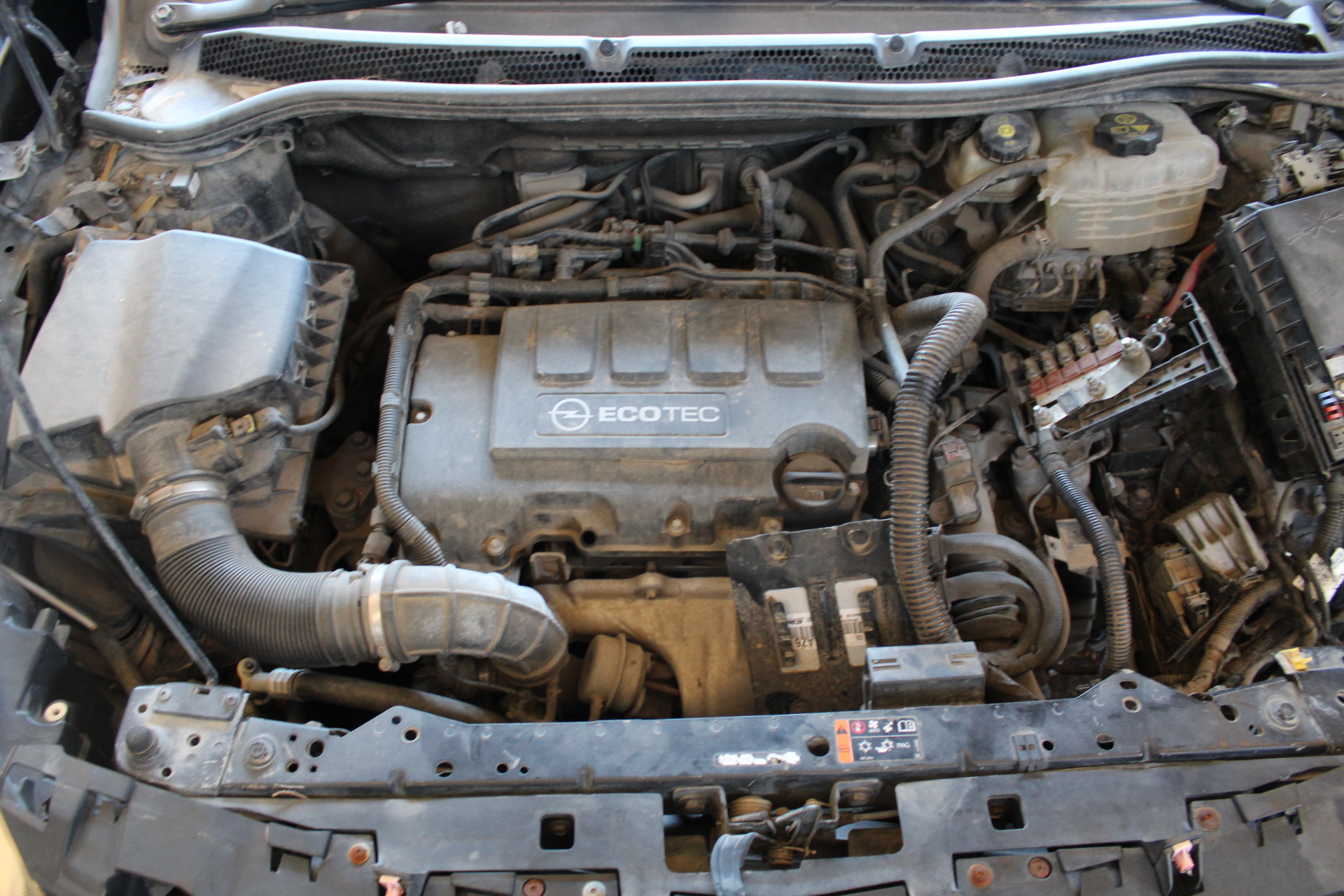 Ψυγείο Intercooler Opel Astra J ’12 Προσφορά.