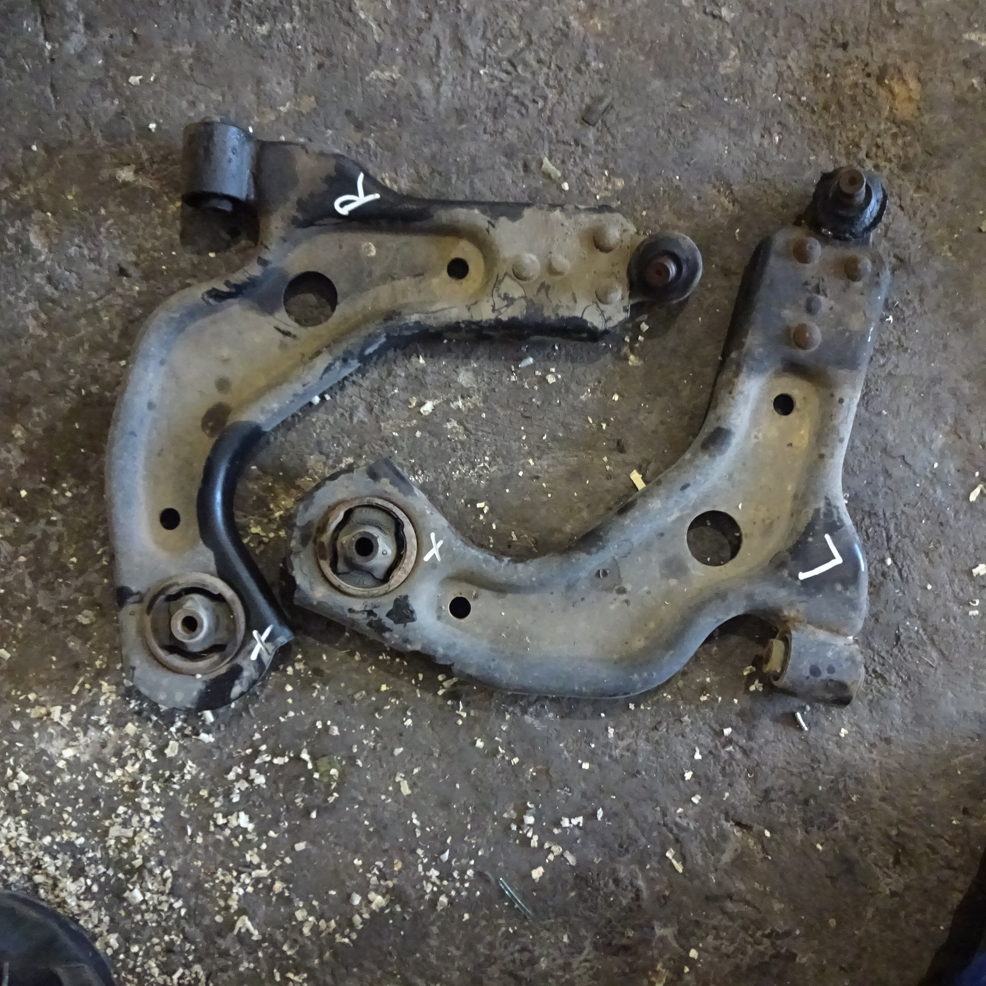 Ψαλίδια Ford Puma ’01 Σούπερ Προσφορά Μήνα