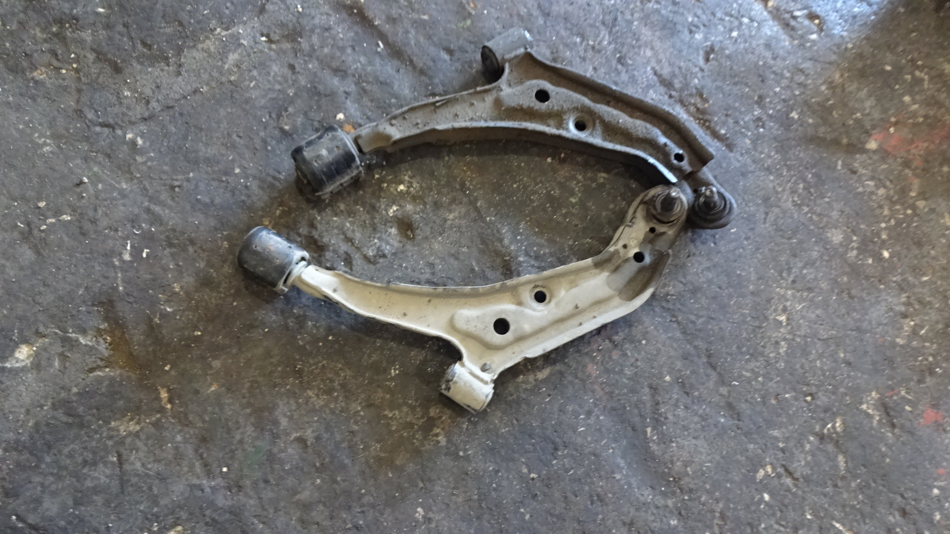 Ψαλίδια Nissan Almera ’98 Προσφορά