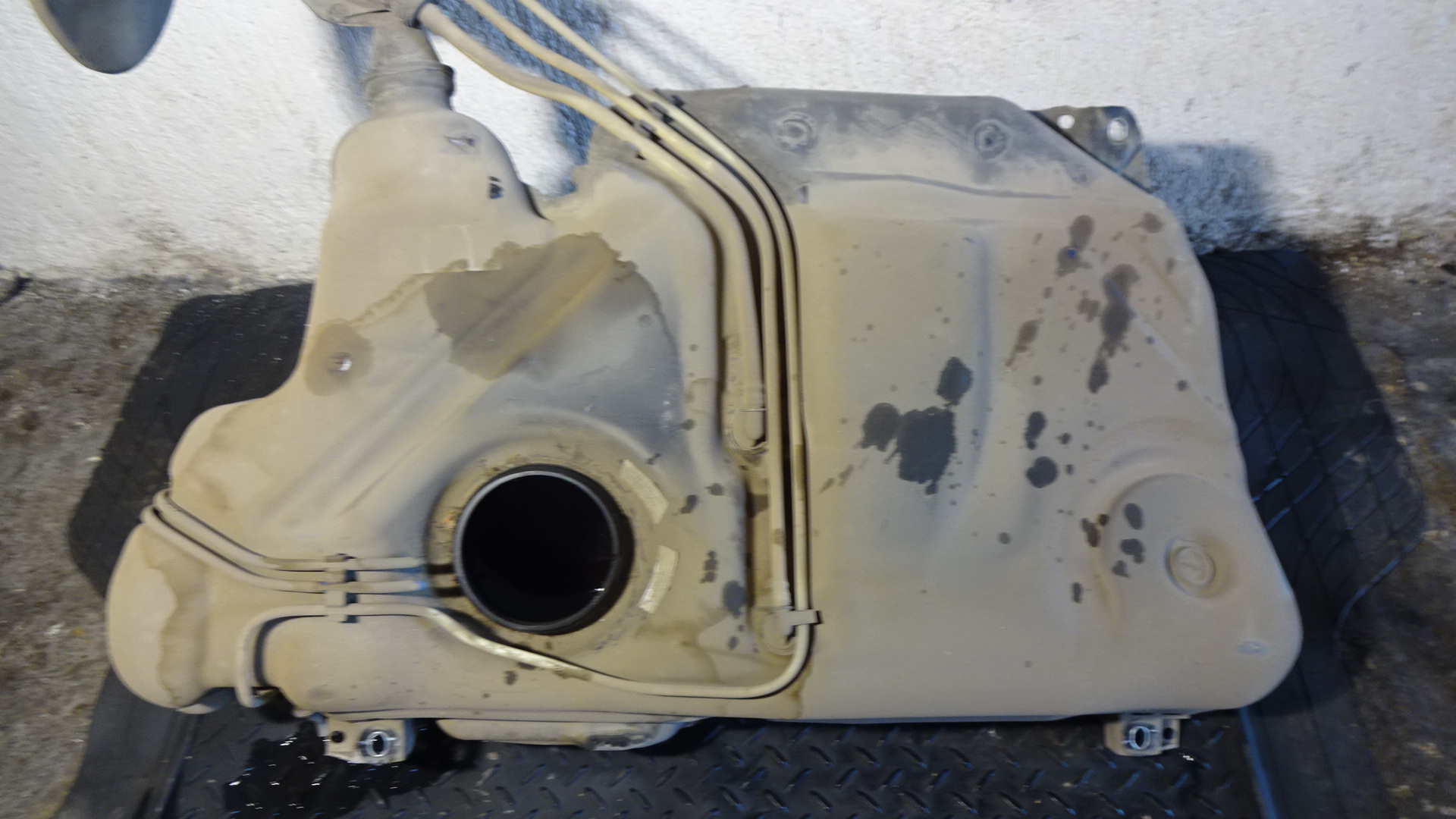 Ρεζερβουάρ Βενζίνης (6Q0201169B) Skoda Fabia ’08 Προσφορά