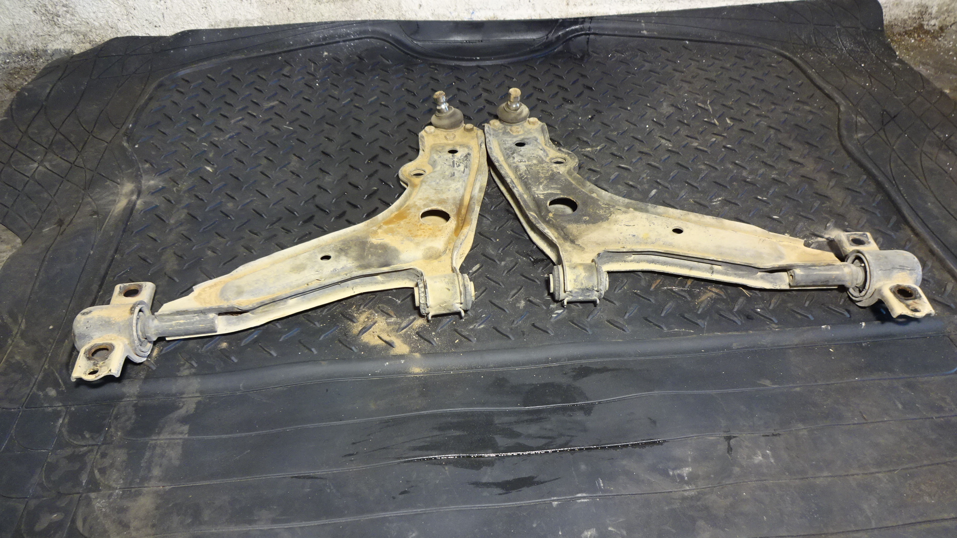 Ψαλίδια Skoda Felicia ’96 Προσφορά