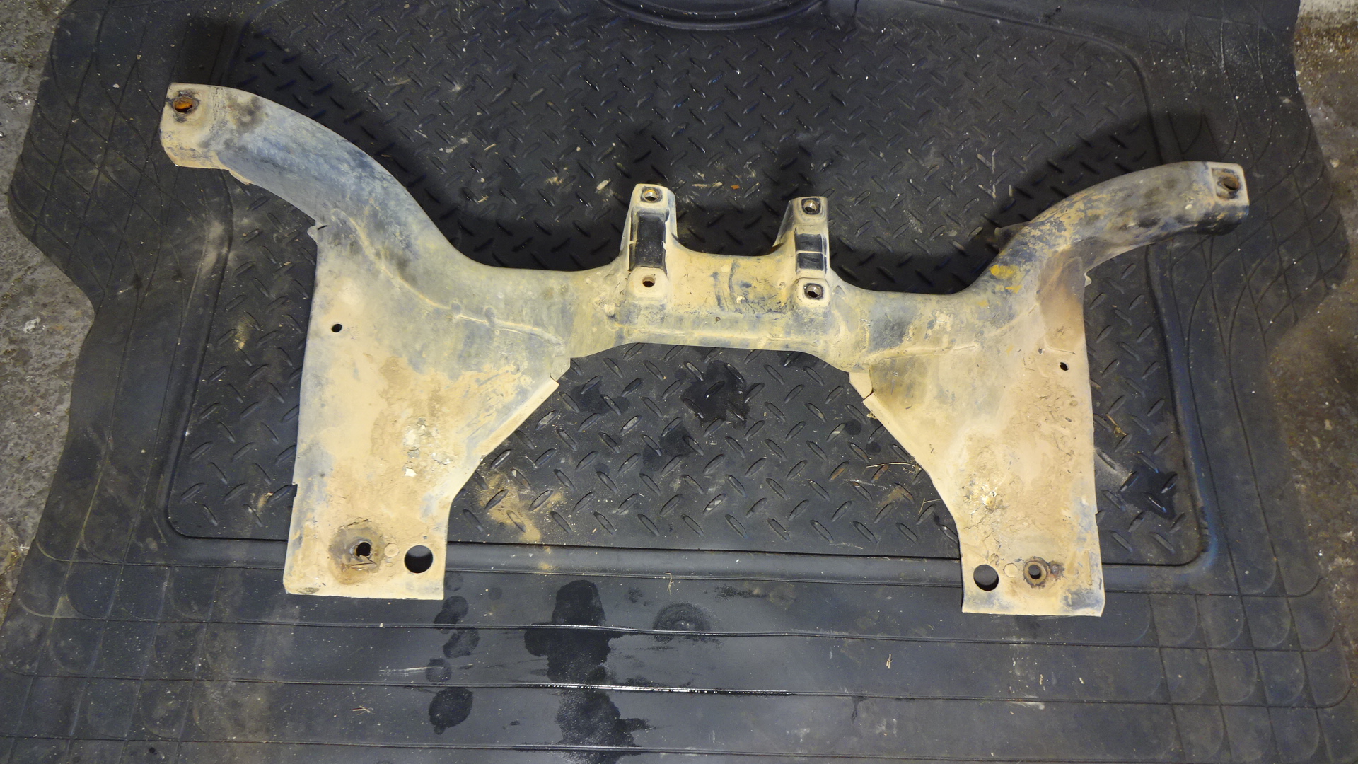 Γέφυρα Εμπρός Skoda Felicia ’96 Προσφορά