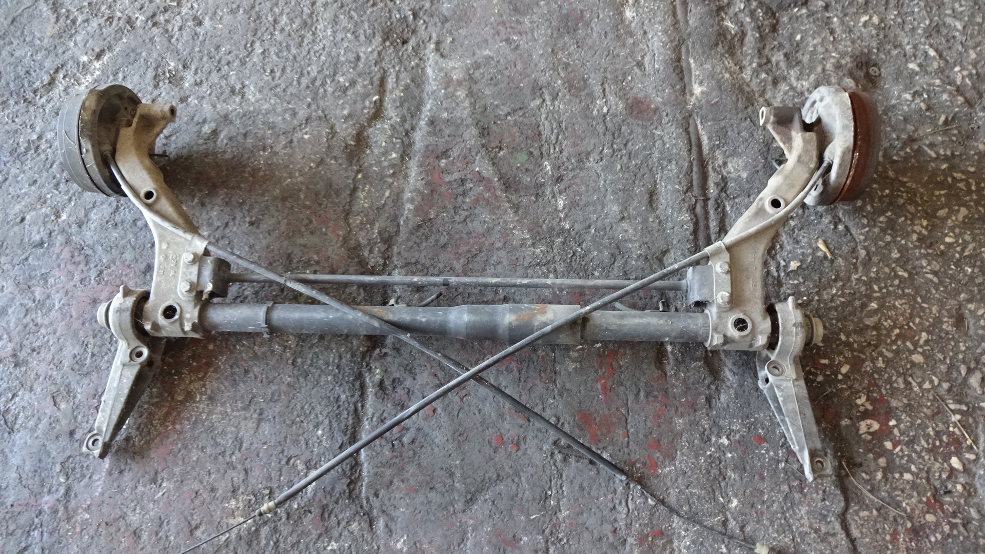 Άξονας πίσω Renault Clio ’98 Προσφορά