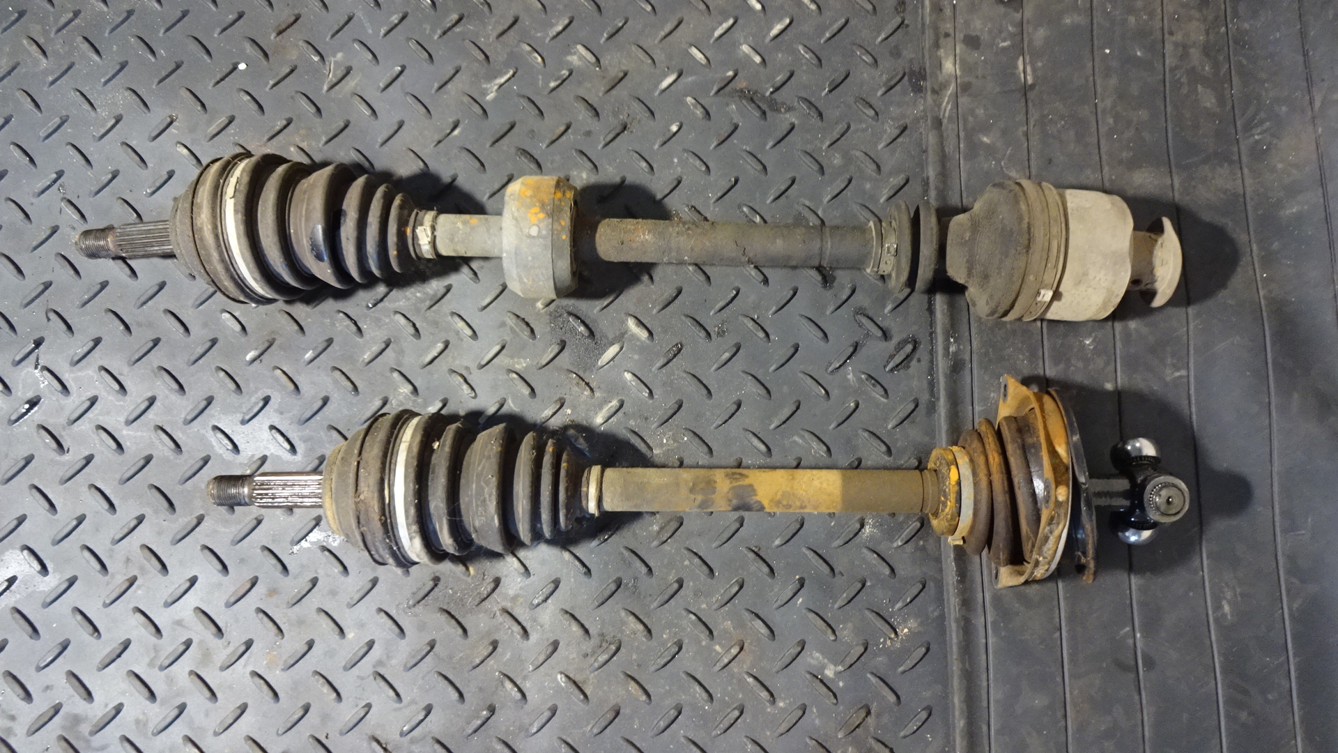 Ημιαξόνια Renault Clio ’98 Προσφορά